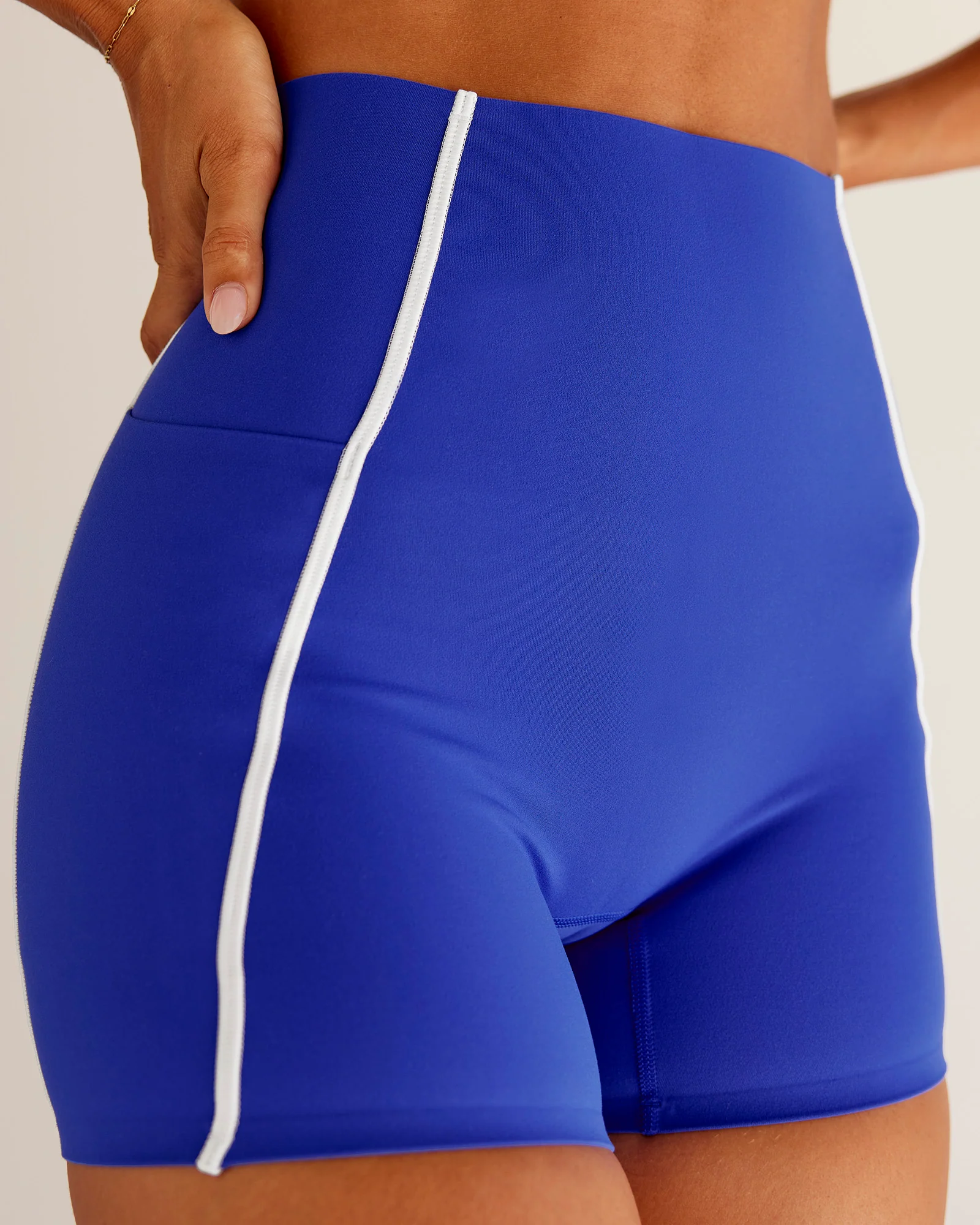20819-power-ultra-high-rise-4-short-pockets-electric-indigo-1.webp Power Ultra High-Rise 4" Short Pockets - Electric Indigo