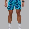 20856-ultraair-5-lined-performance-short-luminous-1.webp UltraAir 5" Lined Performance Short - Luminous