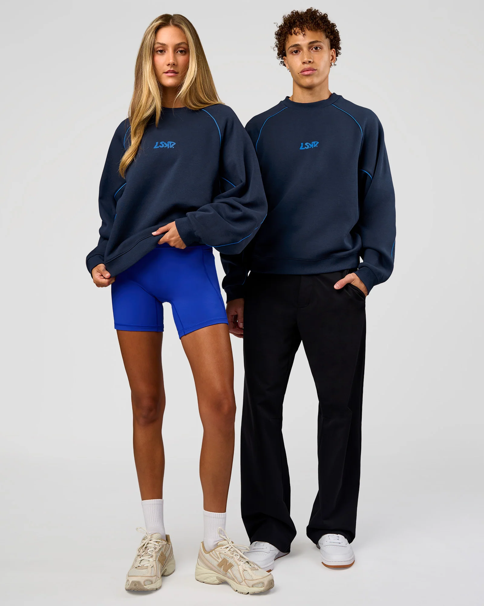 20926-axis-boxy-crew-sweater-future-navy-palace-blue-1.webp Axis Boxy Crew Sweater - Future Navy-Palace Blue