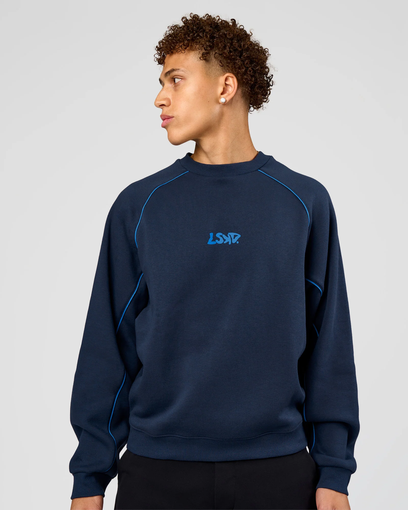 20926-axis-boxy-crew-sweater-future-navy-palace-blue-2.webp Axis Boxy Crew Sweater - Future Navy-Palace Blue