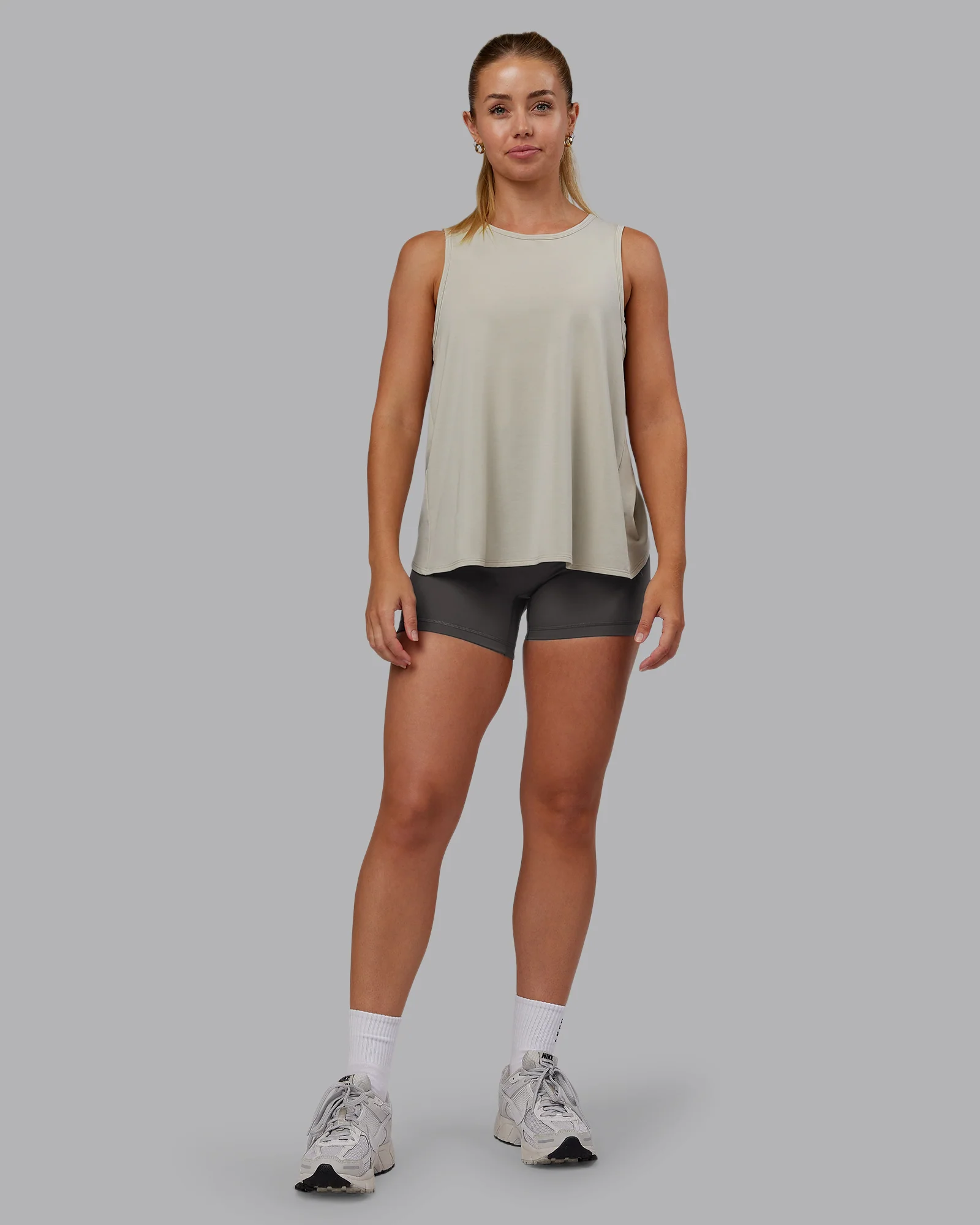 20952-breeze-training-tank-shale-beige-5.webp Breeze Training Tank - Shale Beige