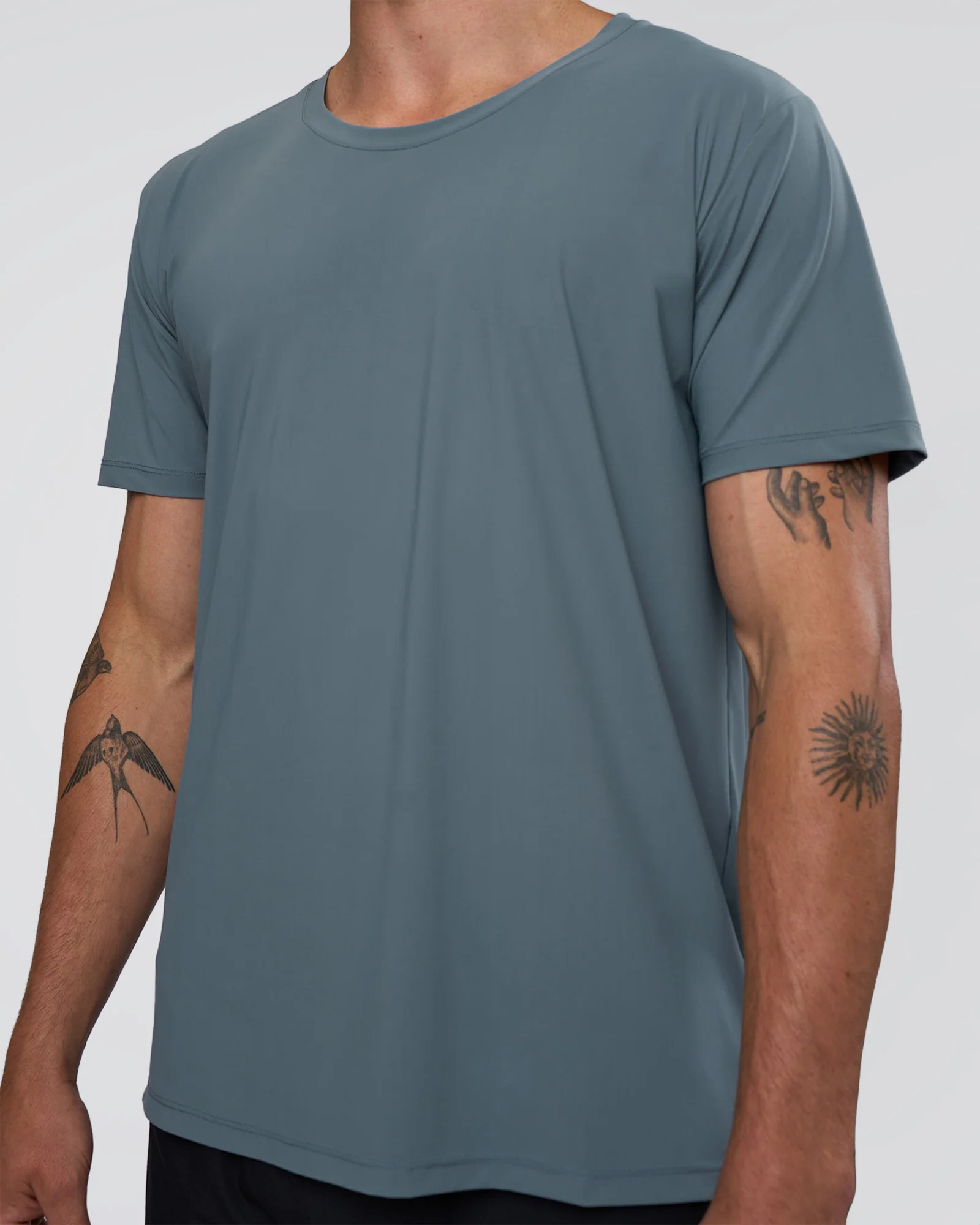 2102-cadence-swift-tee-blue-mirage-3.webp Cadence Swift Tee - Blue Mirage