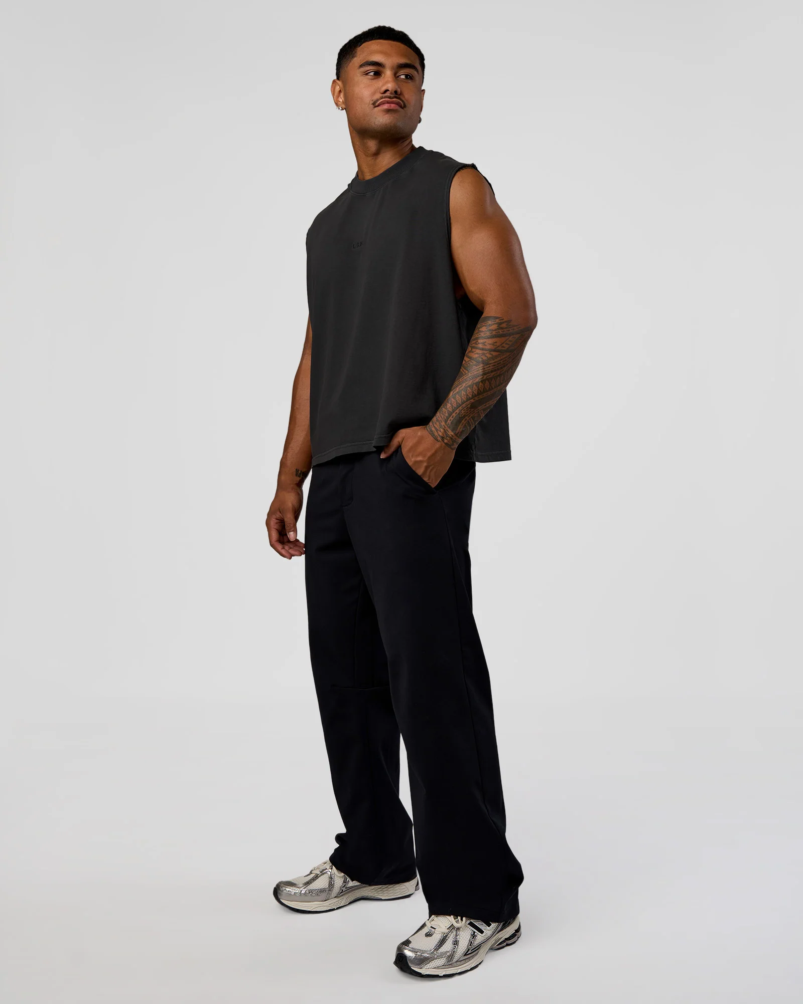 Oversized Heavyweight Boxed Tank - Washed Black