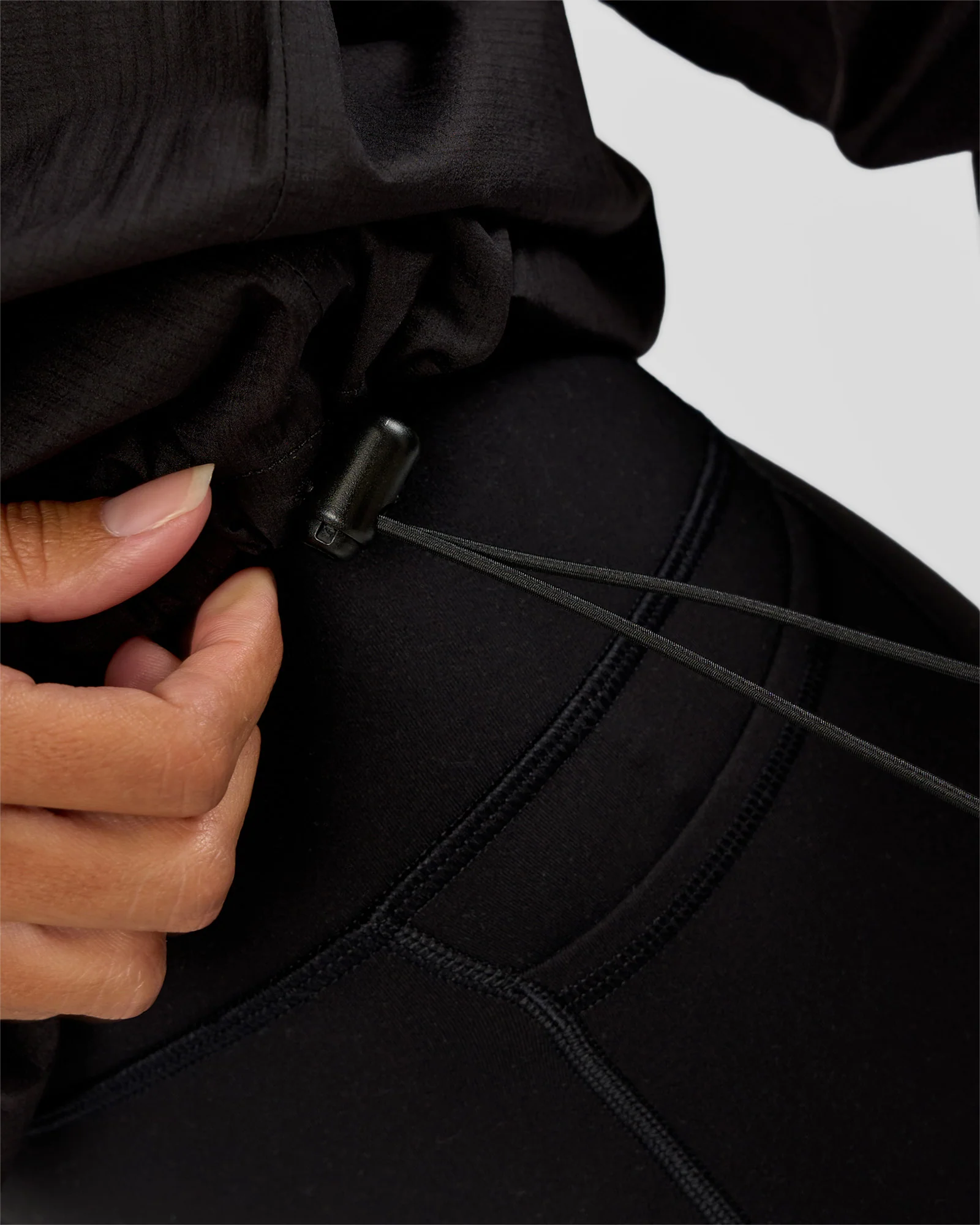 21090-run-light-jacket-black-6.webp Run Light Jacket - Black