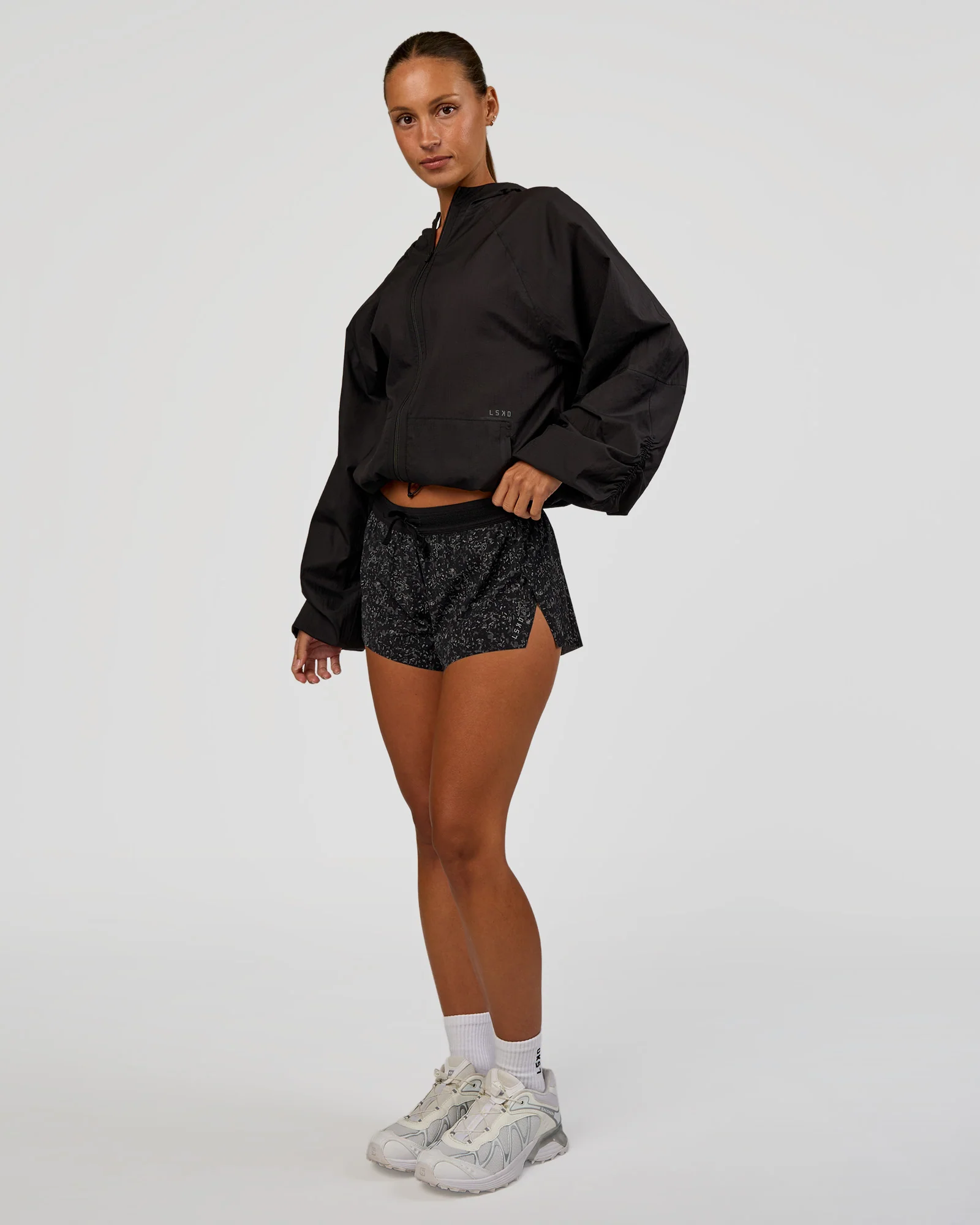 21090-run-light-jacket-black-9.webp Run Light Jacket - Black
