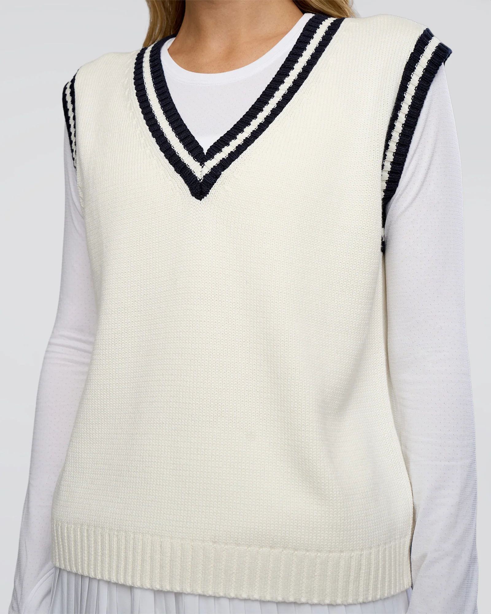 Clubhouse Vest - Off White-Future Navy