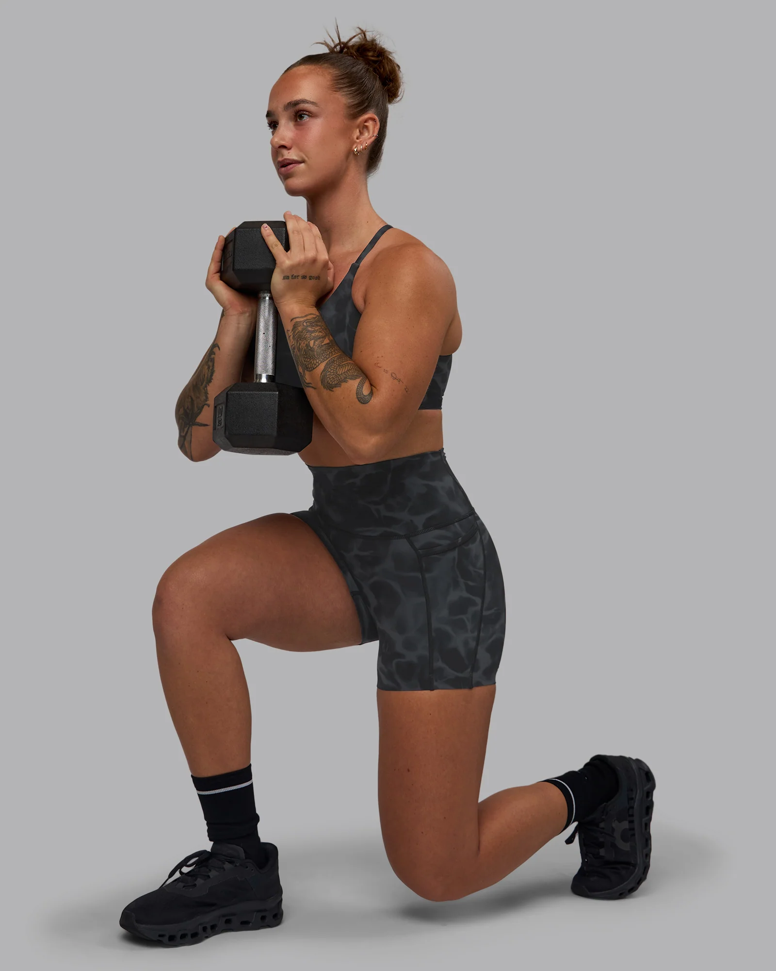 21214-elixir-ultra-high-rise-4-short-pockets-tranquil-black-1.webp Elixir Ultra High-Rise 4" Short Pockets - Tranquil-Black