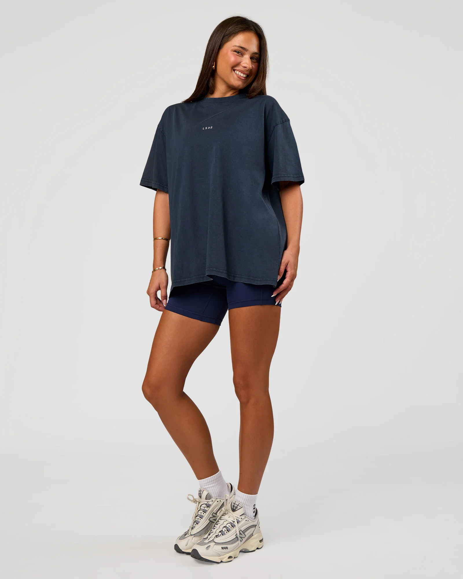 21231-built-on-values-oversized-washed-tee-future-navy-washed-white-5.webp Built On Values Oversized Washed Tee - Future Navy Washed-White