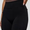 2126-liberate-high-rise-6-short-pockets-black-cocoa-powder-6.webp Liberate High-Rise 6" Short Pockets - Black-Cocoa Powder