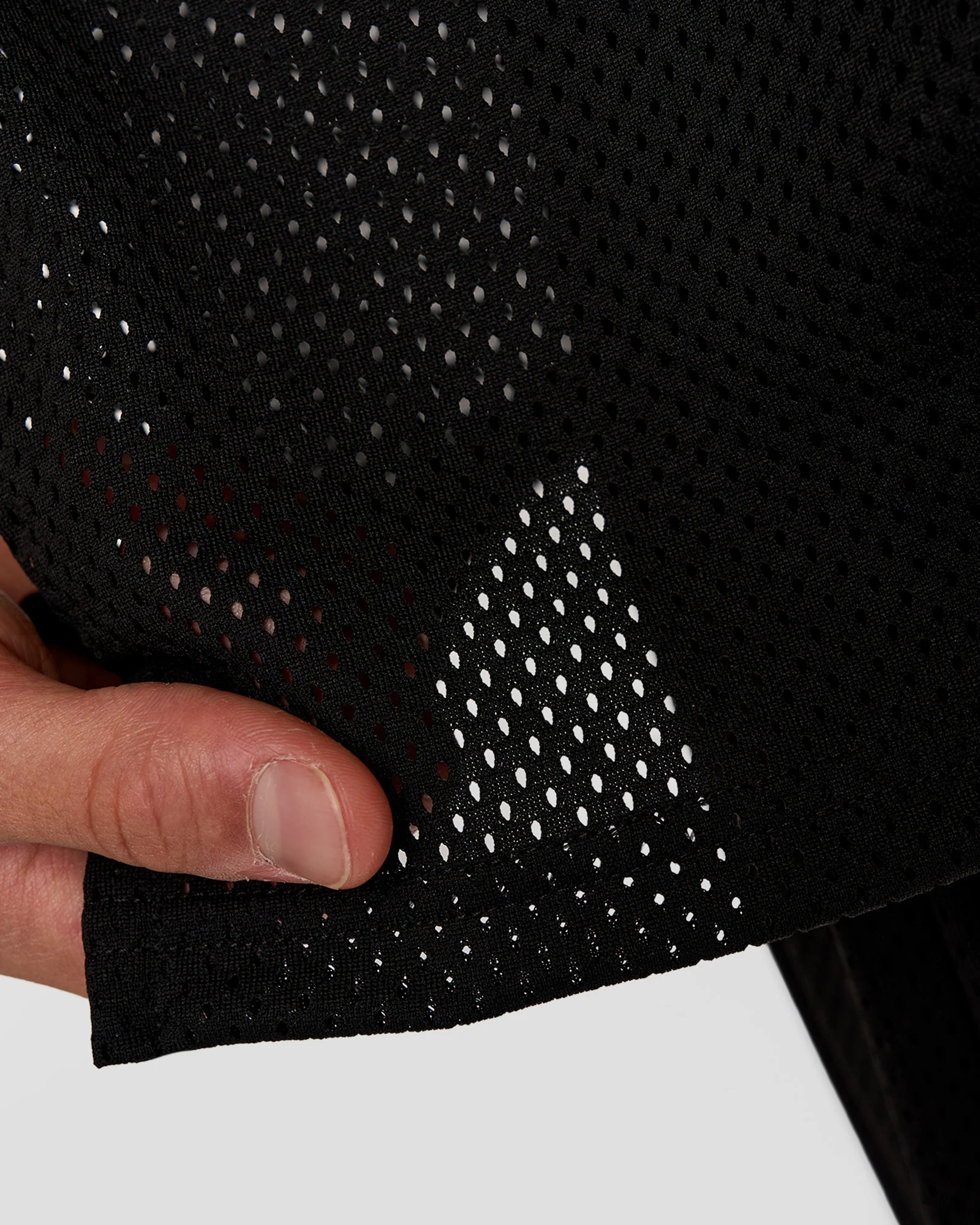 21274-aircore-jersey-black-black-2.webp AirCore Jersey - Black-Black