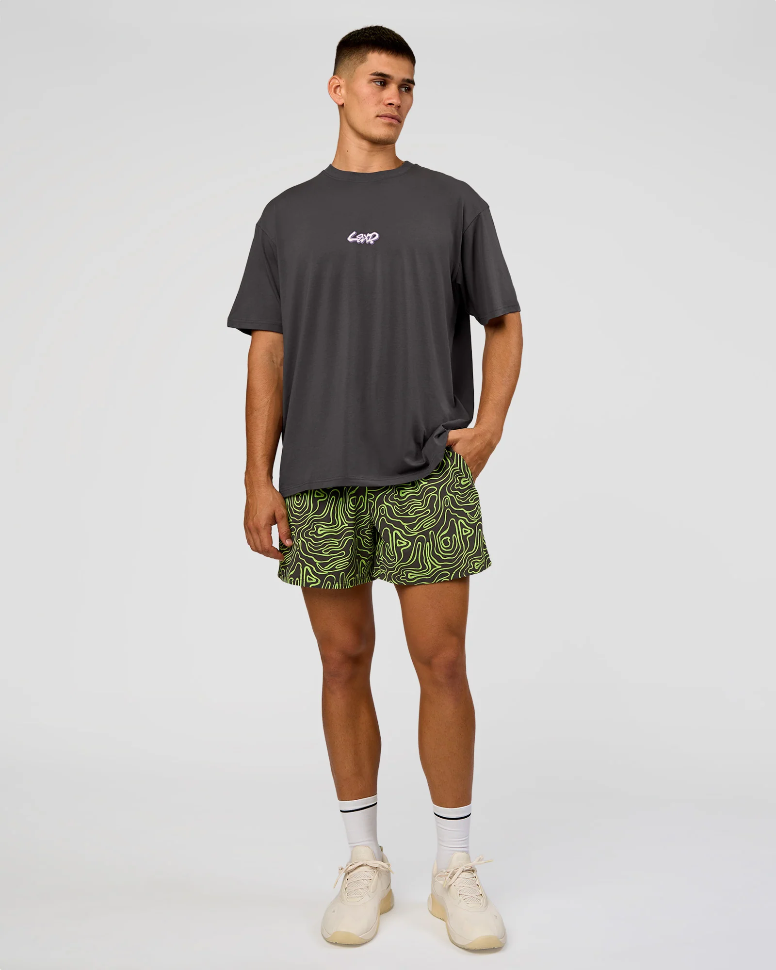 21301-functional-training-5-short-friction-print-hyper-green-7.webp Functional Training 5" Short - Friction Print Hyper Green