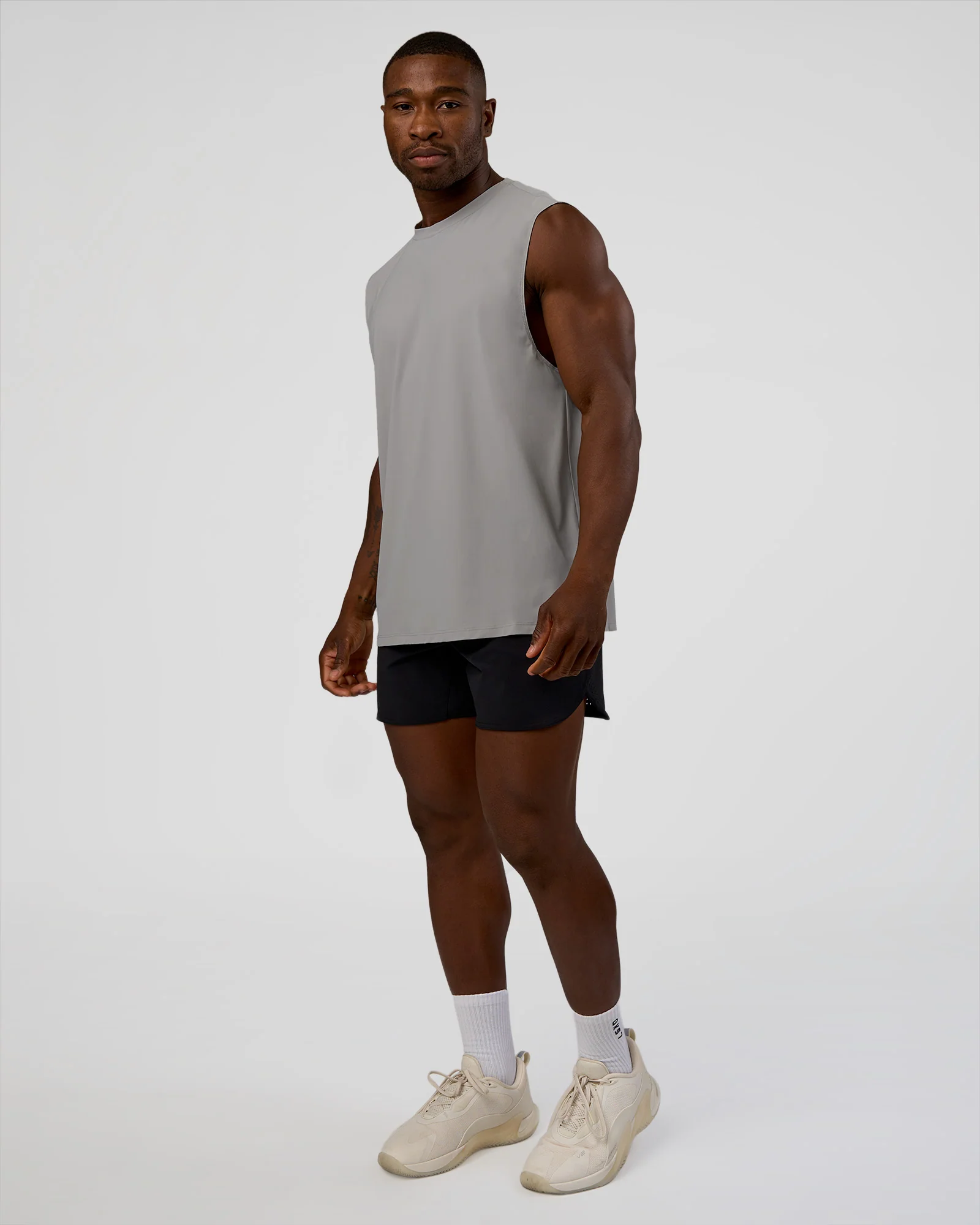 21318-cadence-micromotion-muscle-tank-alloy-2.webp Cadence MicroMotion Muscle Tank - Alloy