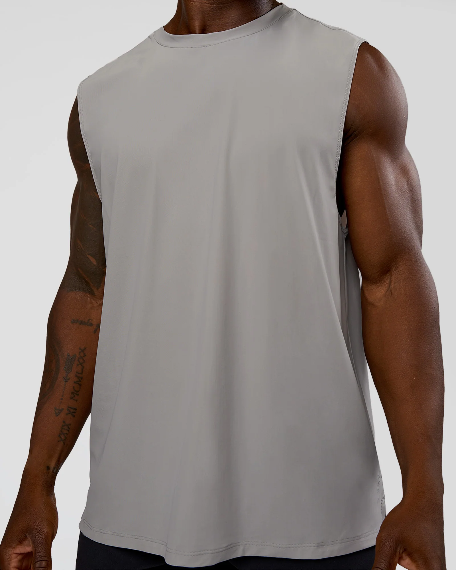 21318-cadence-micromotion-muscle-tank-alloy-4.webp Cadence MicroMotion Muscle Tank - Alloy