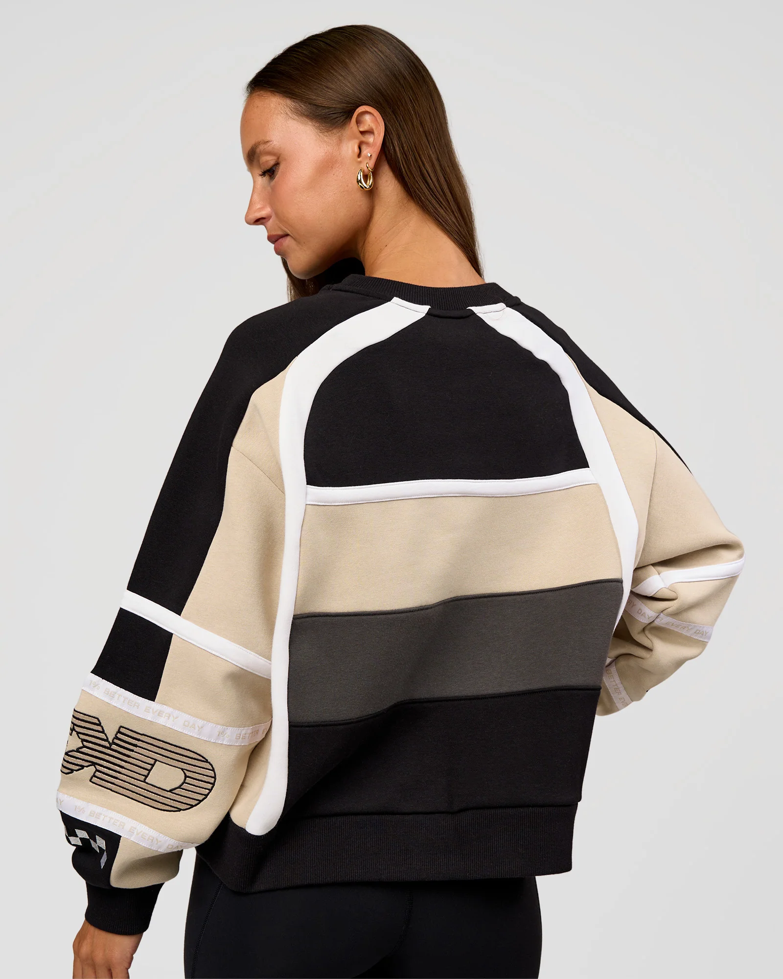 218-power-sweater-black-shale-beige-4.webp Power Sweater - Black-Shale Beige