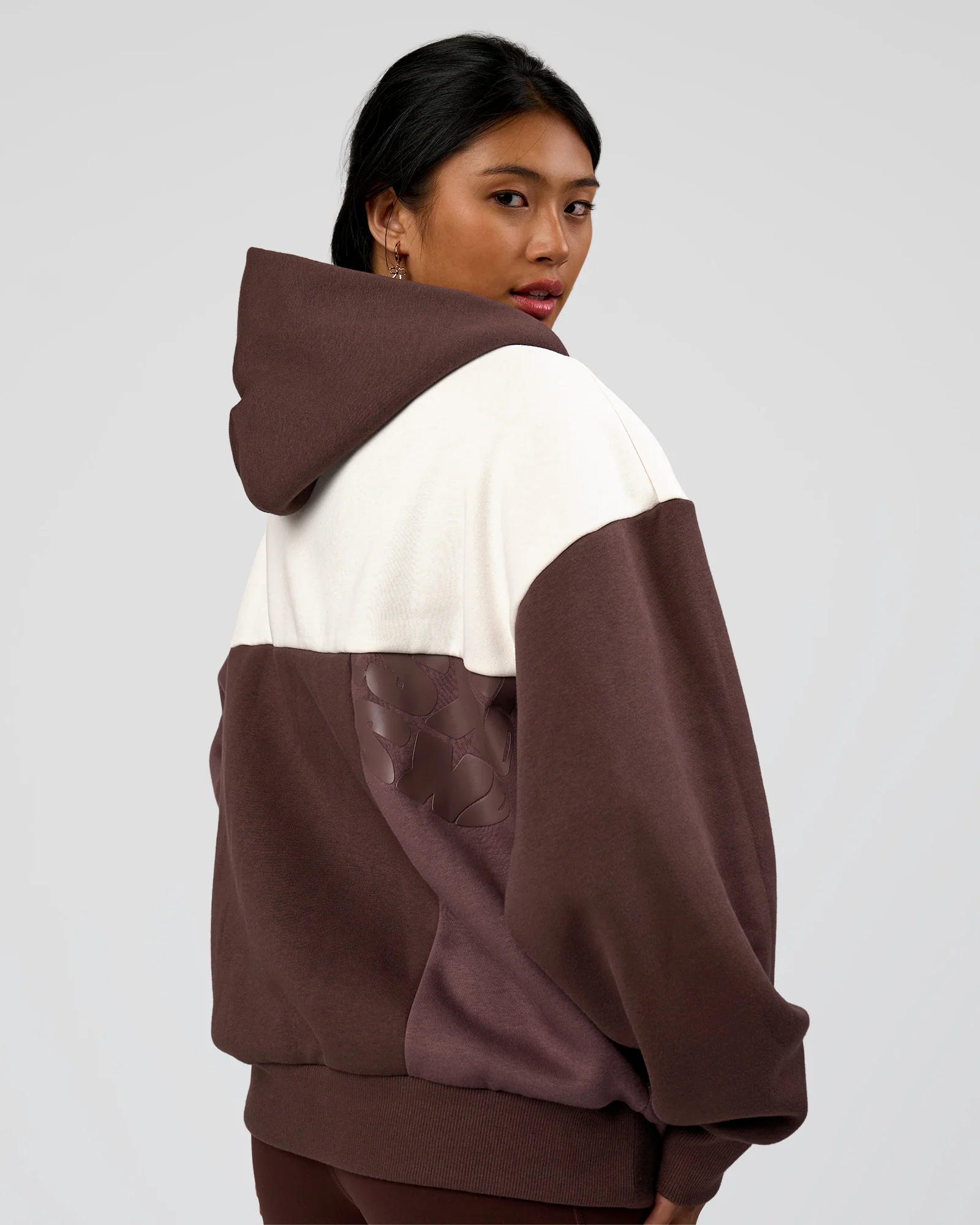 2197-deconstructed-fleece-hoodie-off-white-cocoa-powder-choc-8.webp Deconstructed Fleece Hoodie - Off White-Cocoa Powder-Choc