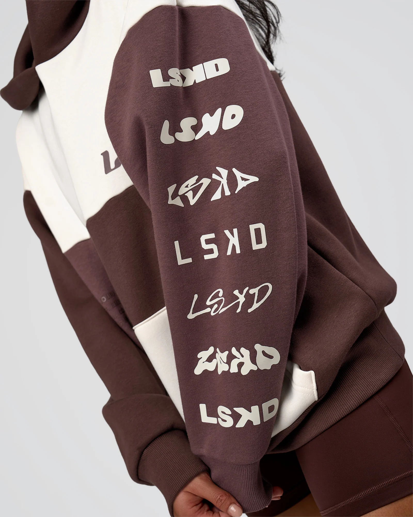 2197-deconstructed-fleece-hoodie-off-white-cocoa-powder-choc-9.webp Deconstructed Fleece Hoodie - Off White-Cocoa Powder-Choc