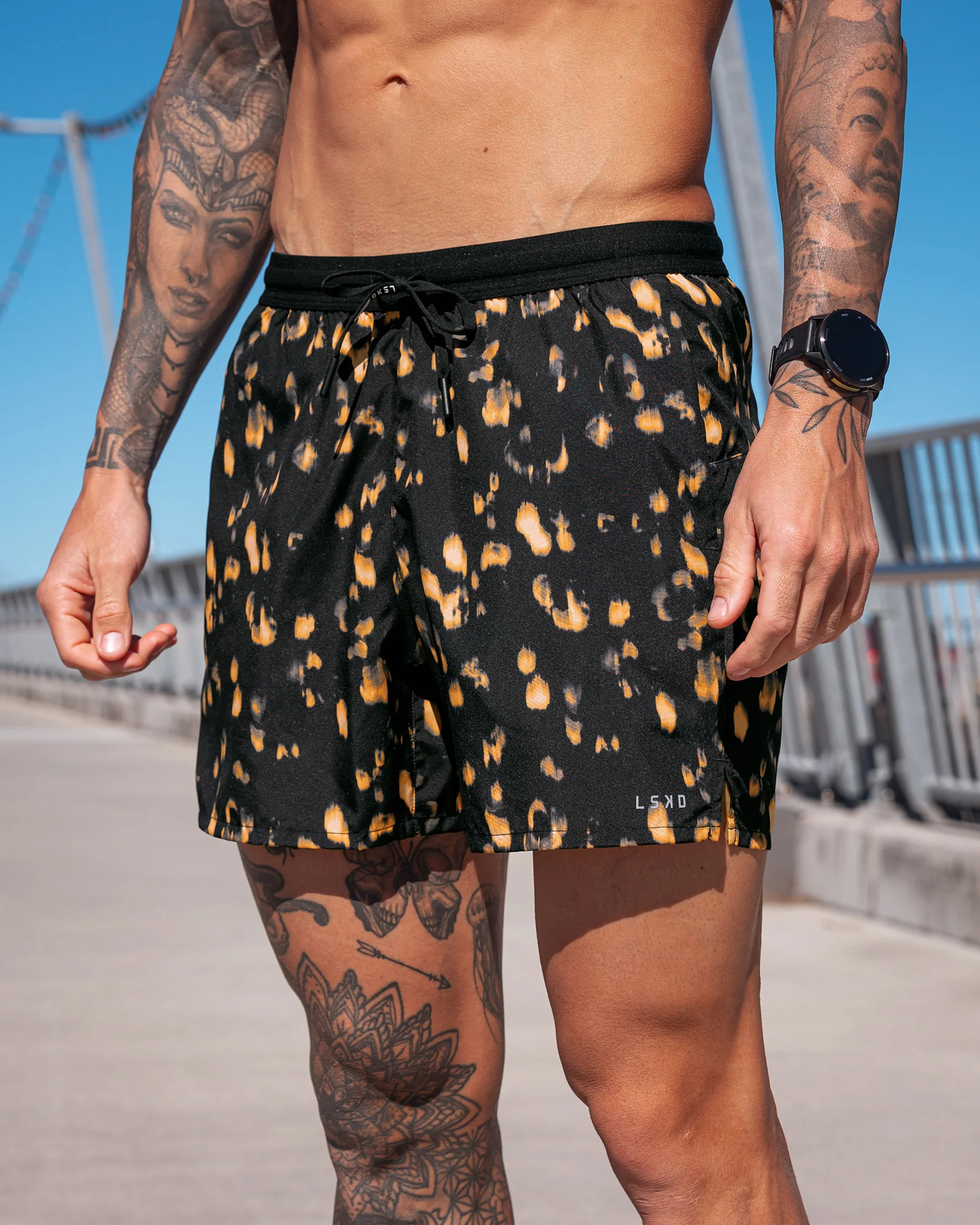 2215-pace-5-lined-running-short-markings-black-print-1.webp Pace 5" Lined Running Short - Markings Black Print