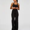 Flow Bonded Scoop Neck Sports Bra - Black