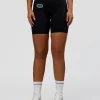 2285-elite-hype-reflective-run-high-rise-7-short-pockets-black-hype-reflective-2.webp Elite Hype Reflective Run High-Rise 7" Short Pockets - Black-Hype Reflective