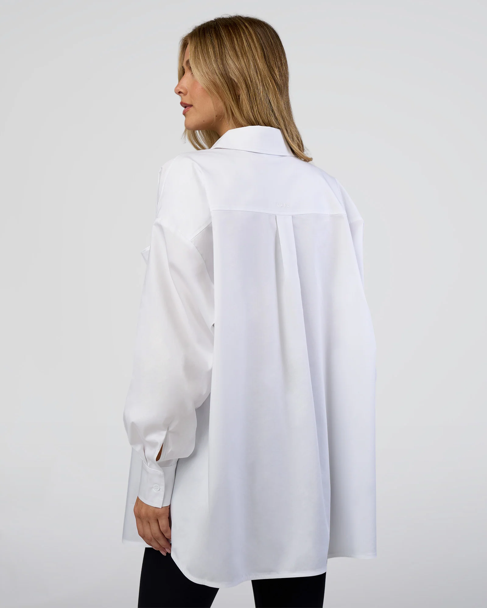 2294-go-to-oversized-shirt-white-3.webp Go-To Oversized Shirt - White