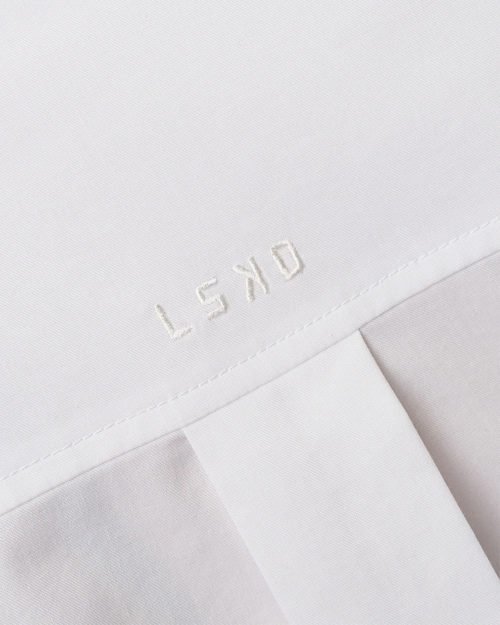 2294-go-to-oversized-shirt-white-6.webp Go-To Oversized Shirt - White