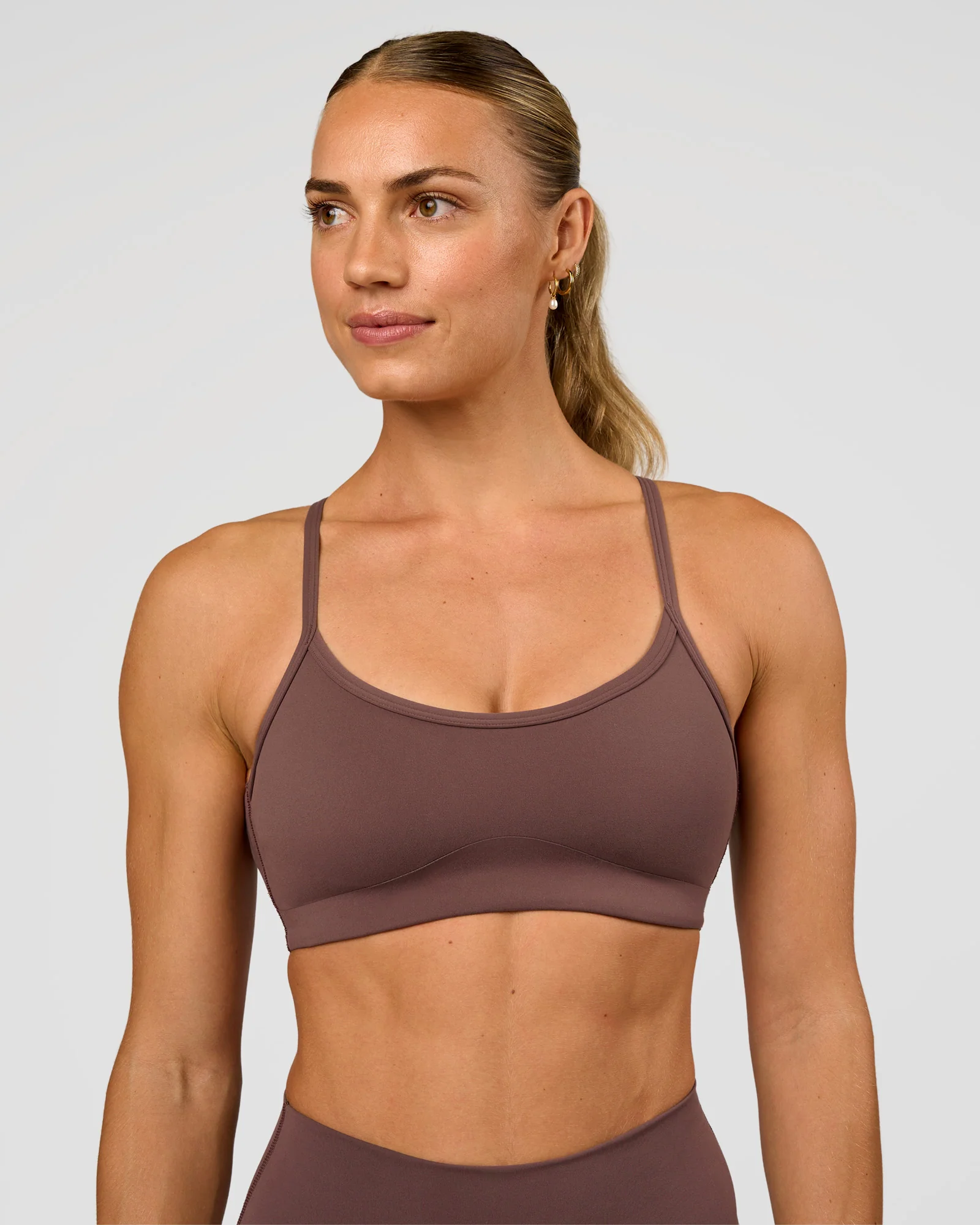 2327-pinnacle-sports-bra-cocoa-powder-3.webp Pinnacle Sports Bra - Cocoa Powder