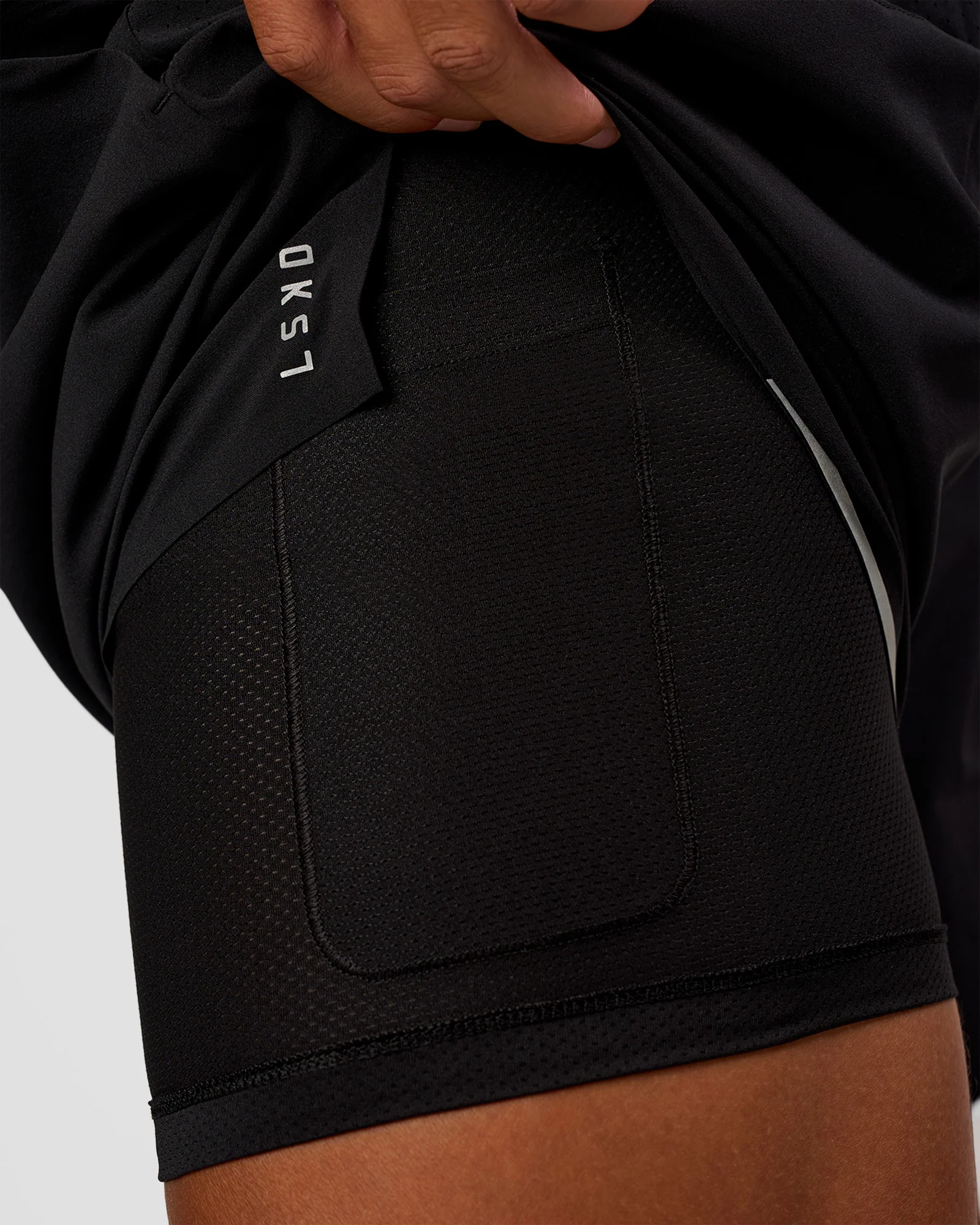 2469-pace-air-5-lined-running-short-black-6.webp Pace Air 5" Lined Running Short - Black