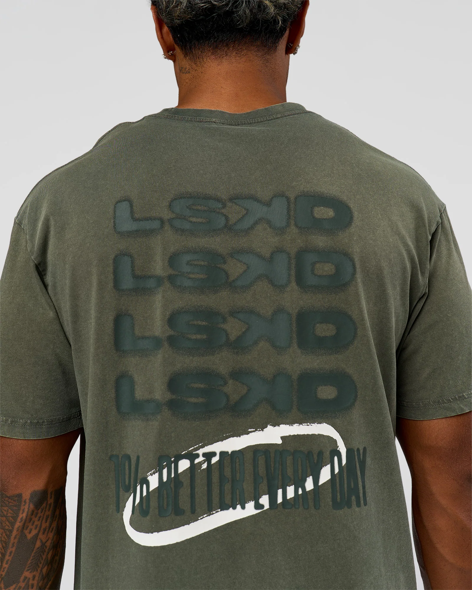 2530-everyday-elevation-flxcotton-oversized-tee-carbon-green-washed-white-10.webp Everyday Elevation FLXCotton Oversized Tee - Carbon Green Washed -White