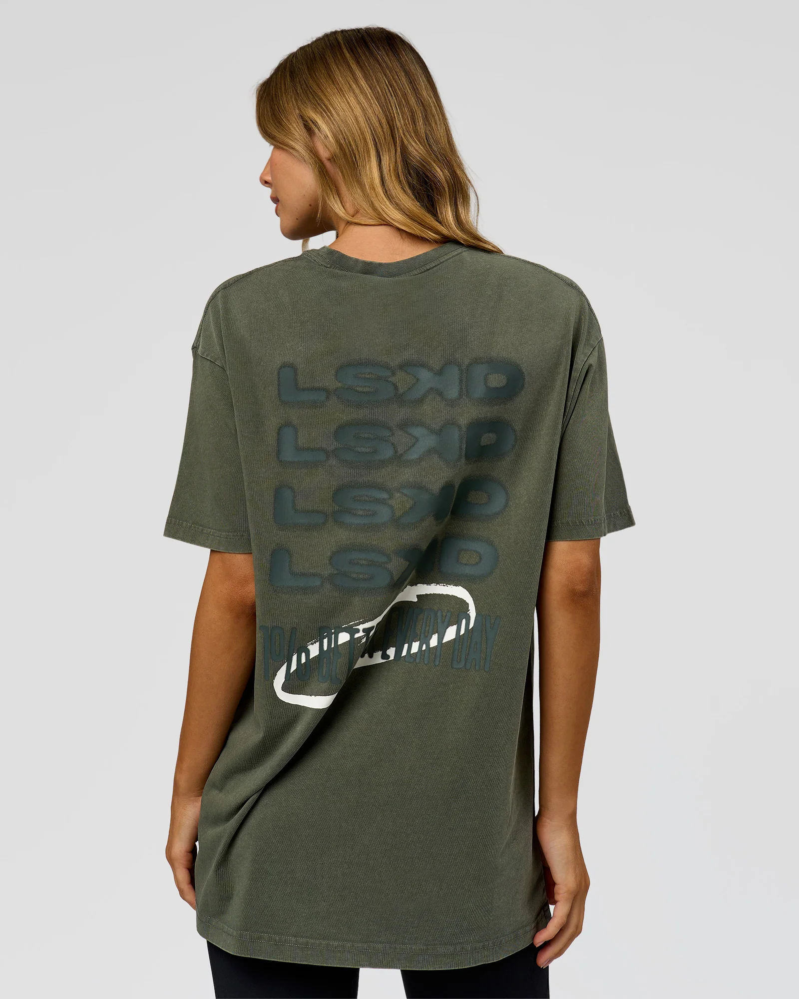 2530-everyday-elevation-flxcotton-oversized-tee-carbon-green-washed-white-11.webp Everyday Elevation FLXCotton Oversized Tee - Carbon Green Washed -White