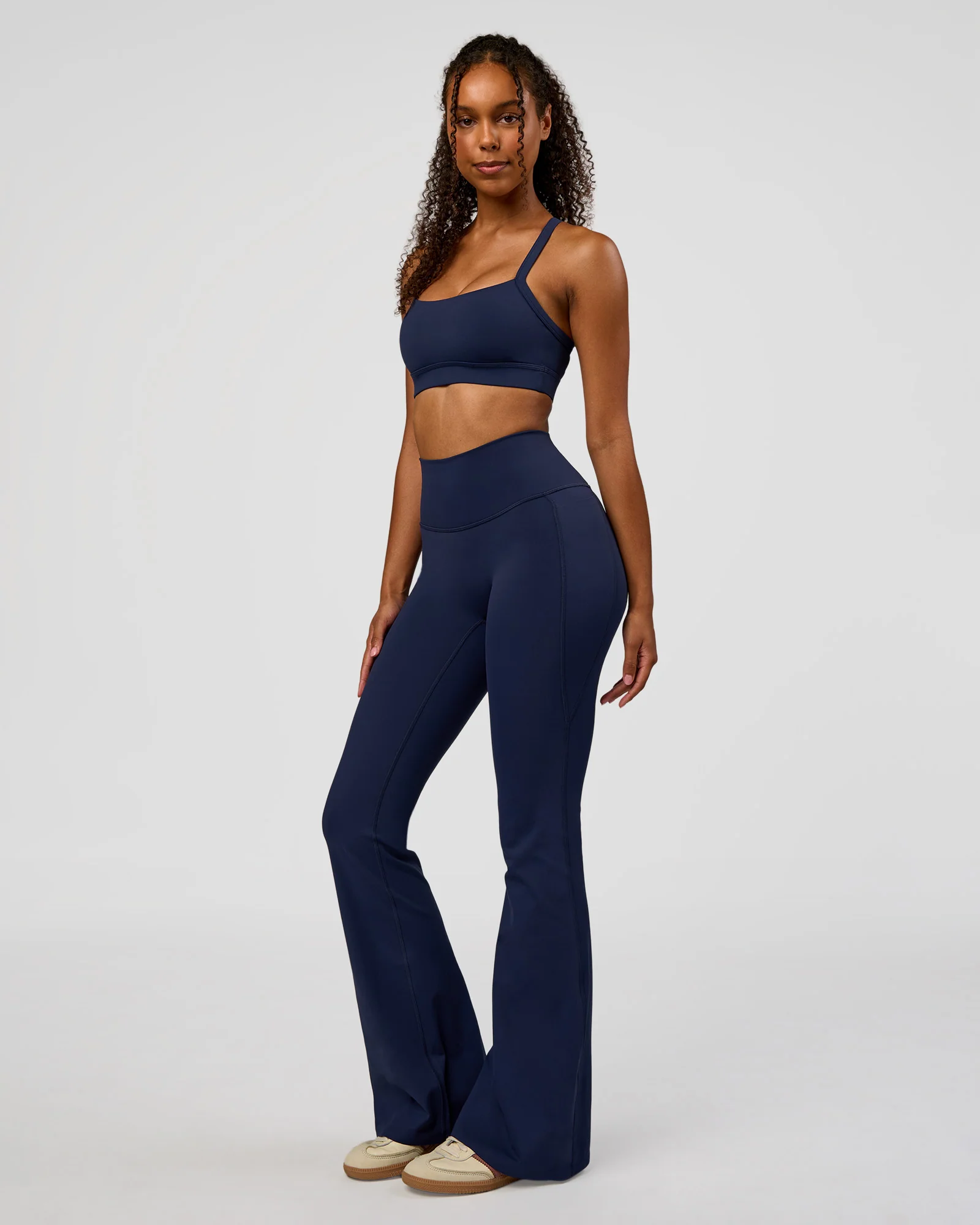 254-fusion-v-contour-high-rise-flared-legging-pockets-future-navy-11.webp Fusion V-Contour High-Rise Flared Legging Pockets - Future Navy