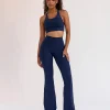 254-fusion-v-contour-high-rise-flared-legging-pockets-future-navy-8.webp Fusion V-Contour High-Rise Flared Legging Pockets - Future Navy