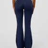 254-fusion-v-contour-high-rise-flared-legging-pockets-future-navy-9.webp Fusion V-Contour High-Rise Flared Legging Pockets - Future Navy