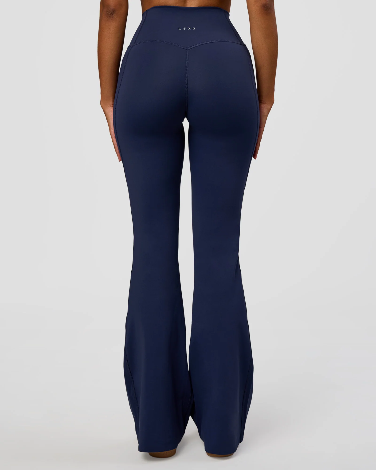 254-fusion-v-contour-high-rise-flared-legging-pockets-future-navy-9.webp Fusion V-Contour High-Rise Flared Legging Pockets - Future Navy