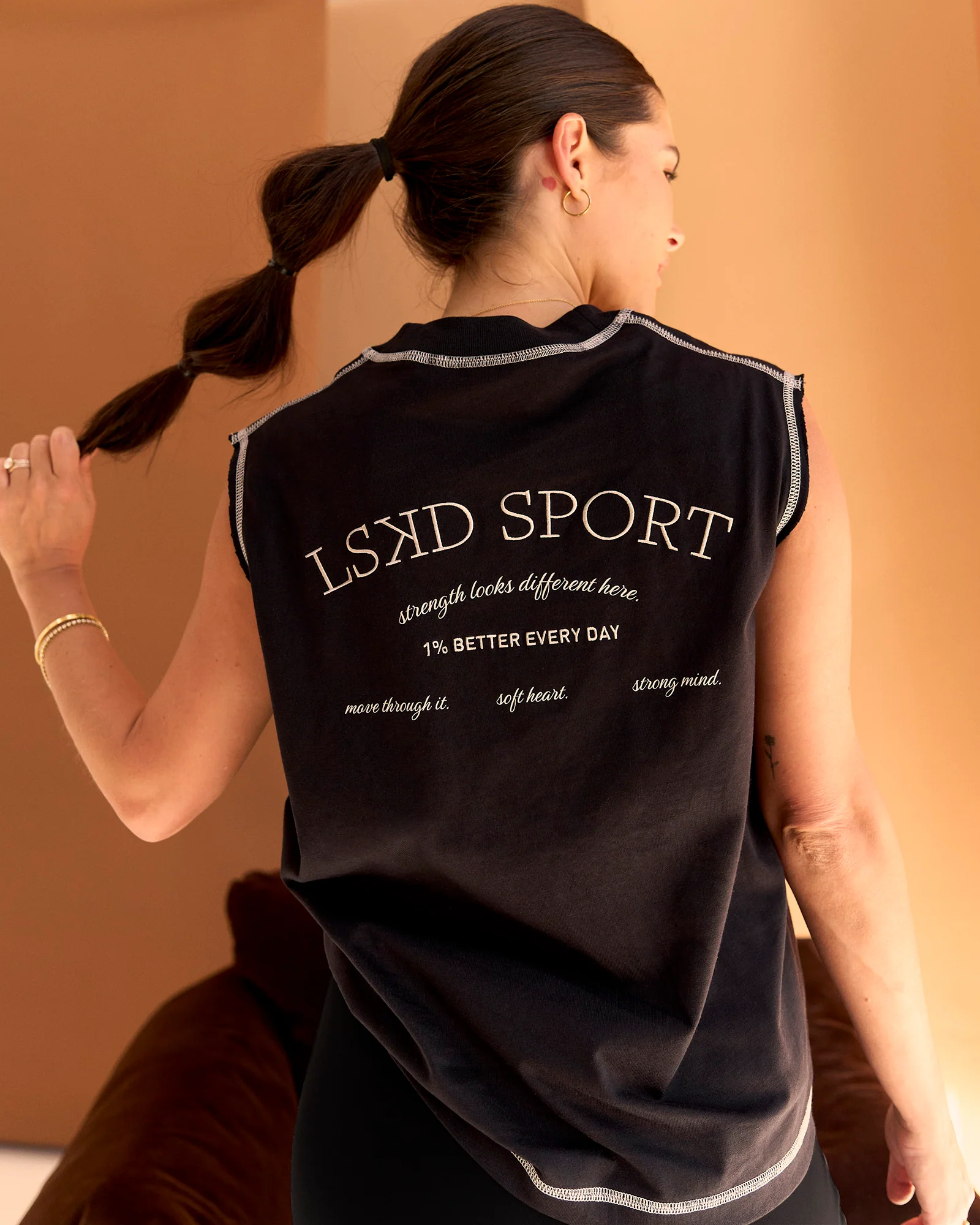 2547-cf-unisex-oversized-heavyweight-boxed-tank-black-cf-x-lskd-sport-3.webp CF Unisex Oversized Heavyweight Boxed Tank - Black-CF X LSKD Sport