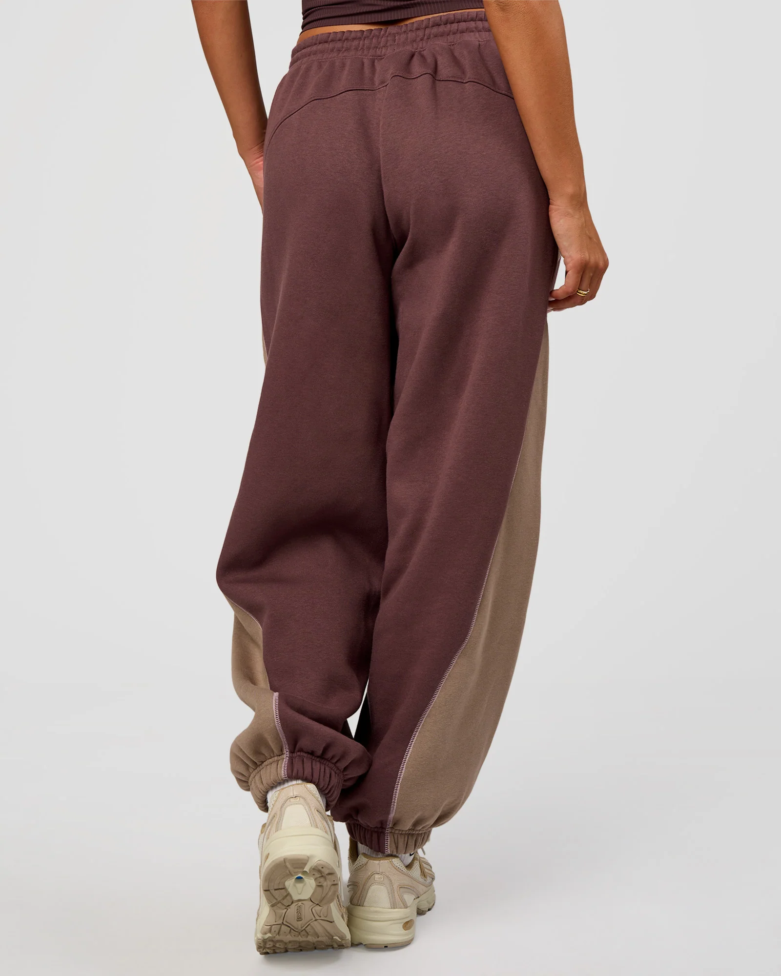 Power Play Stitch Up Fleece Sweat Pant - Cocoa Powder-Marshmallow
