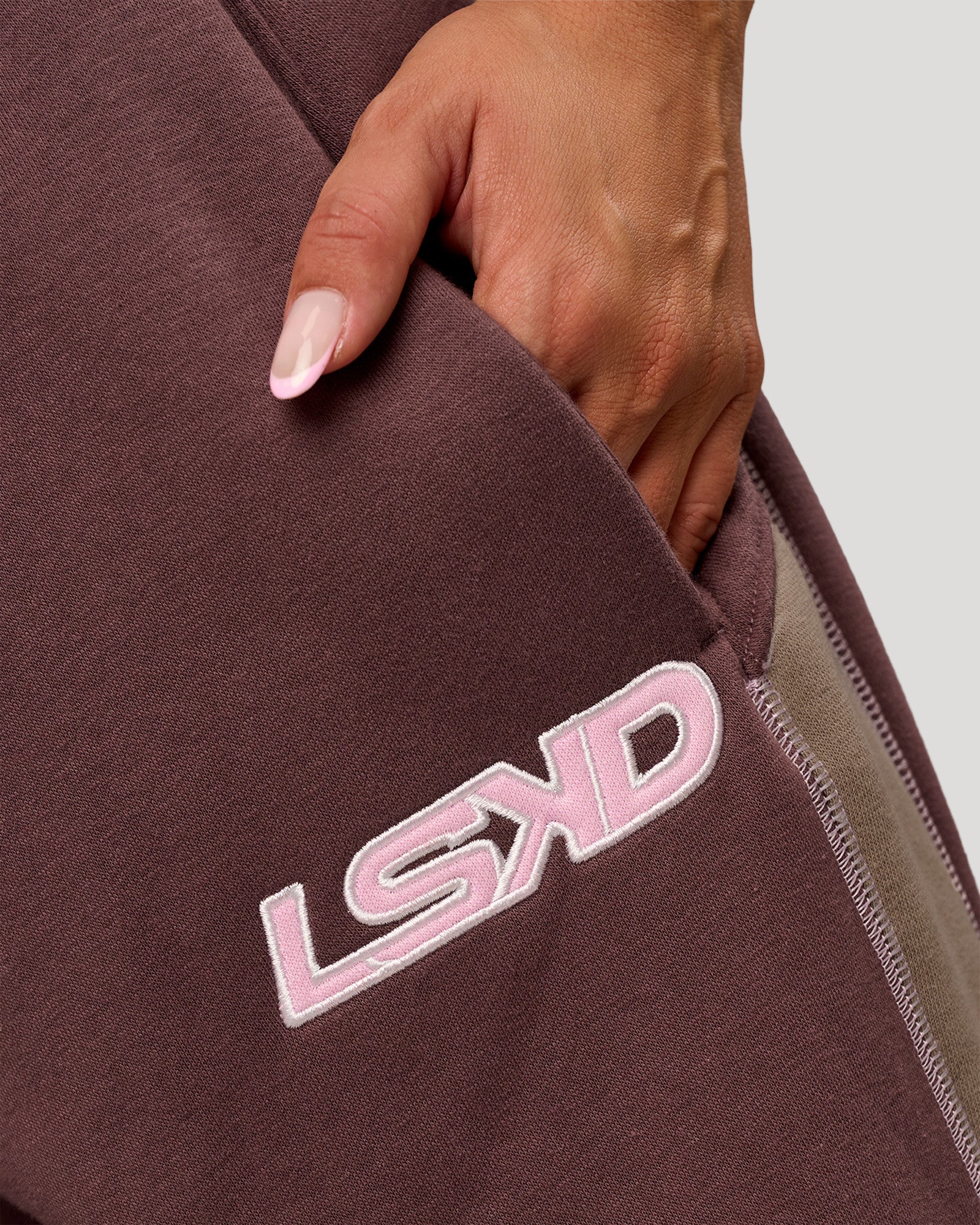 Power Play Stitch Up Fleece Sweat Pant - Cocoa Powder-Marshmallow