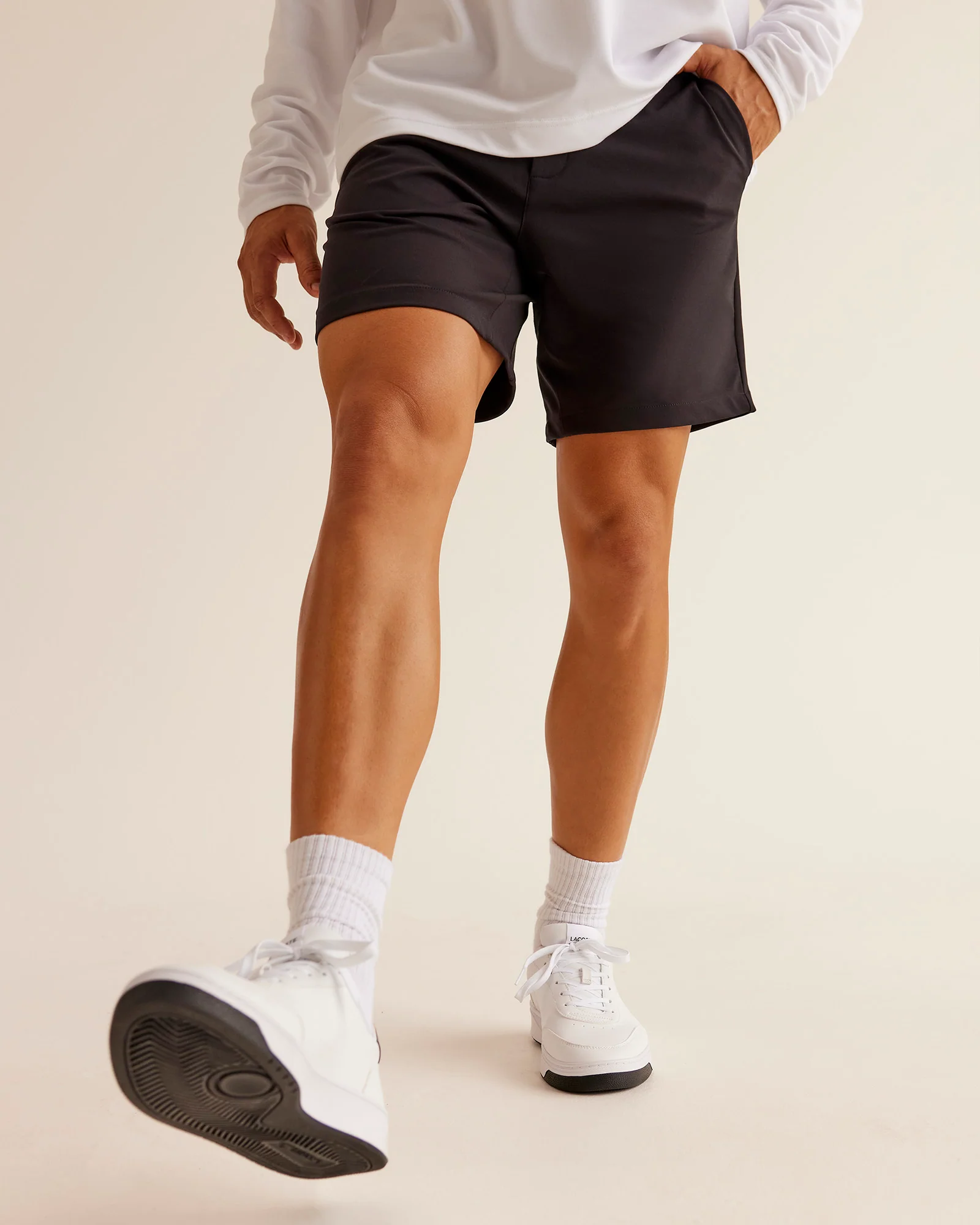 2721-all-day-zerocreasetm-regular-8-short-black-5.webp All Day ZeroCrease™ Regular 8" Short - Black