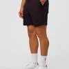 2721-all-day-zerocreasetm-regular-8-short-black-8.webp All Day ZeroCrease™ Regular 8" Short - Black