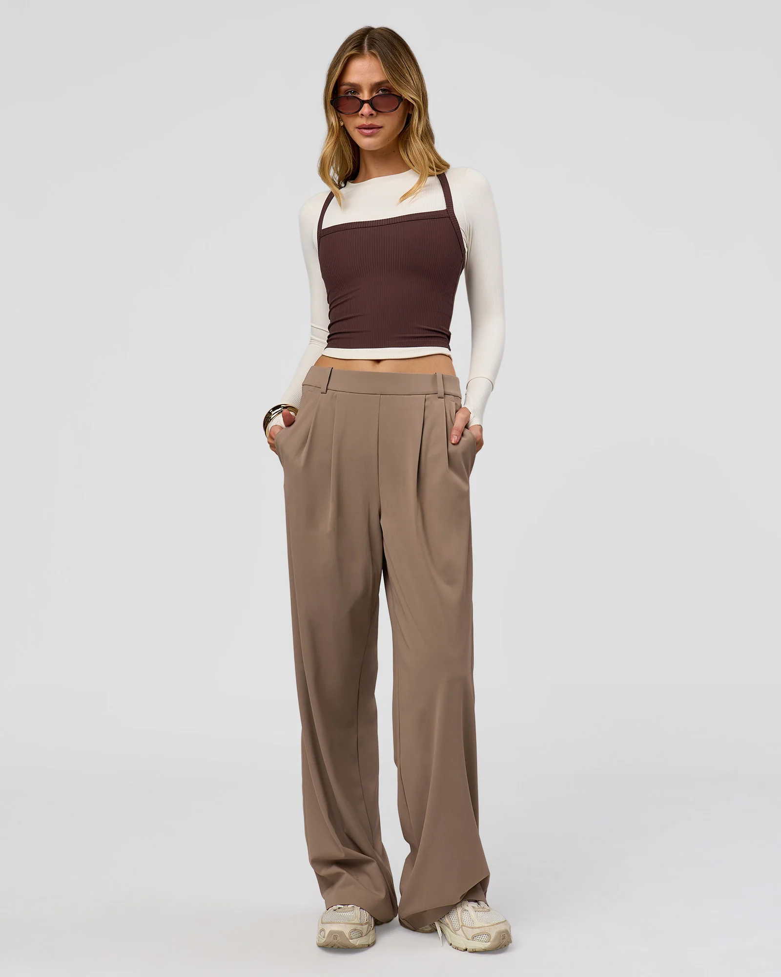 2753-stretchshift-wide-leg-pant-taupe-ash-5.webp StretchShift Wide Leg Pant - Taupe Ash