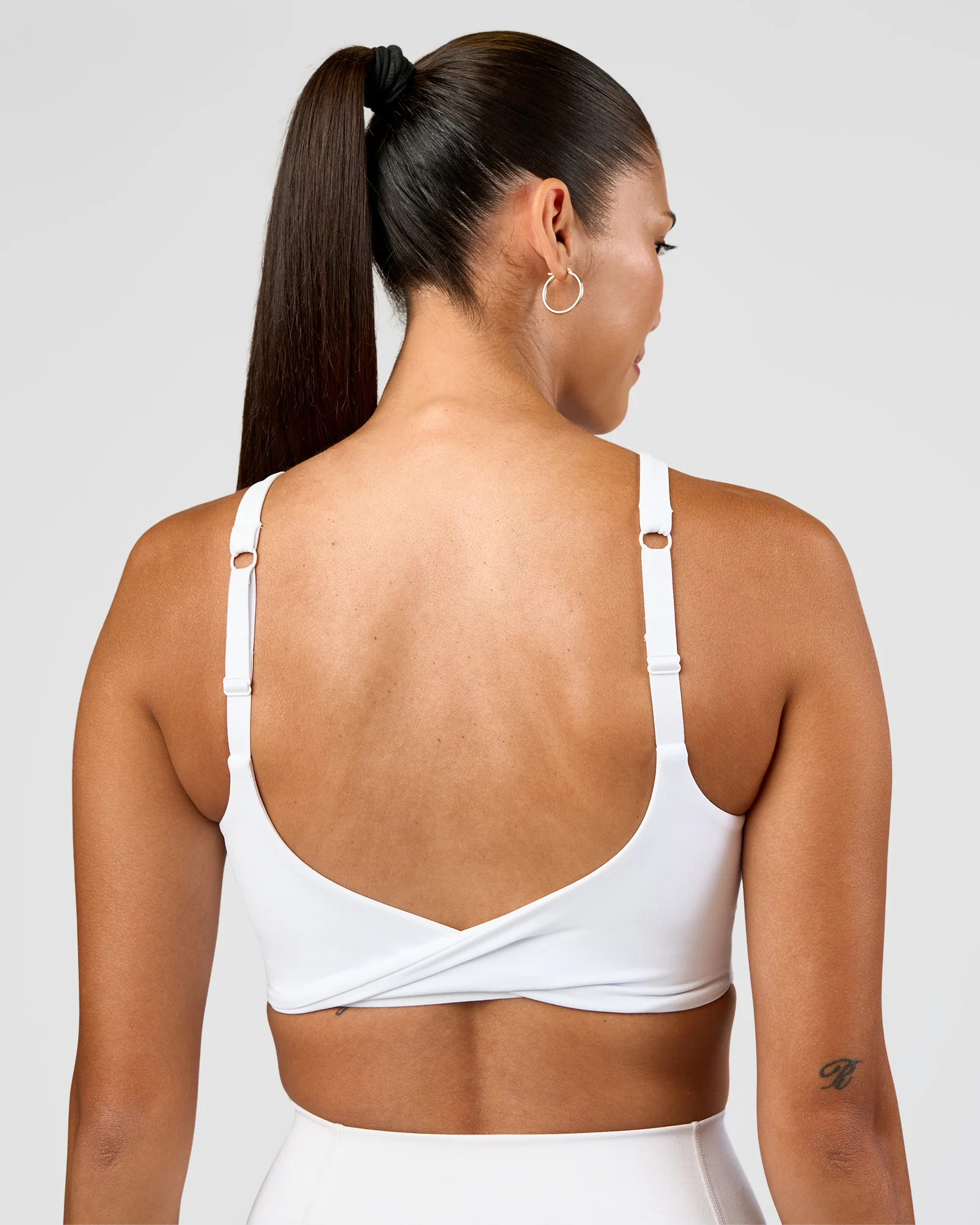 3010-twist-sports-bra-d-dd-e-white-3.webp Twist Sports Bra D/DD/E - White