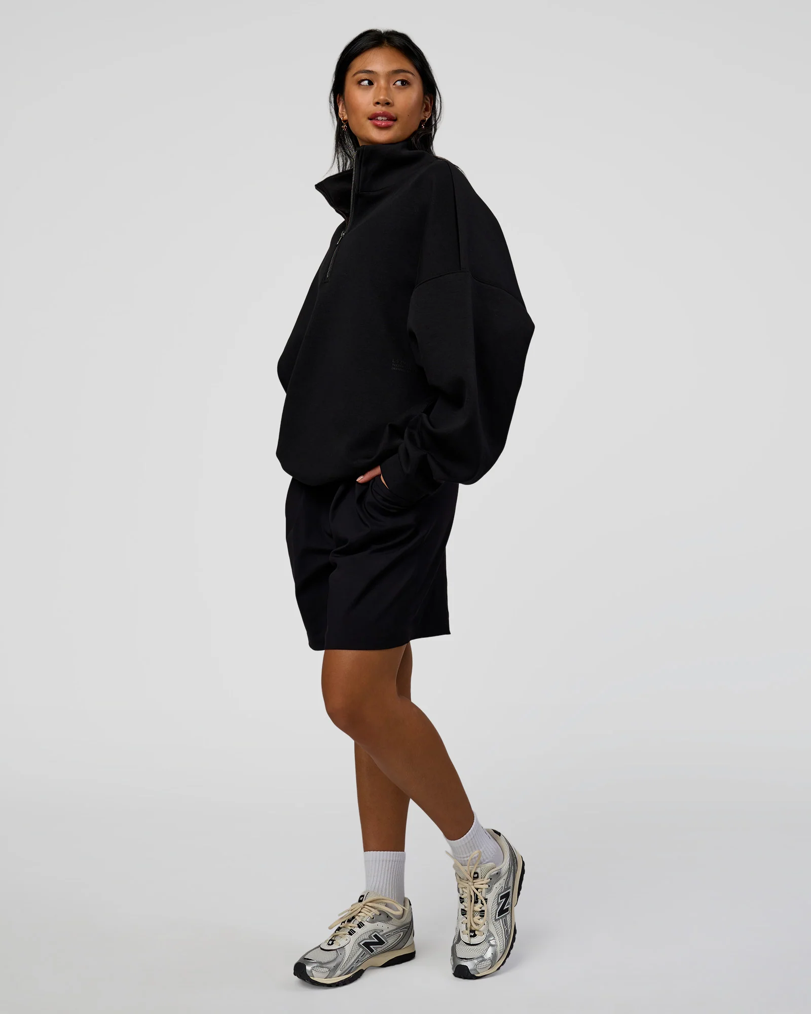 3036-afterdark-zerocrease-quarter-zip-black-5.webp AfterDark ZeroCrease Quarter Zip - Black