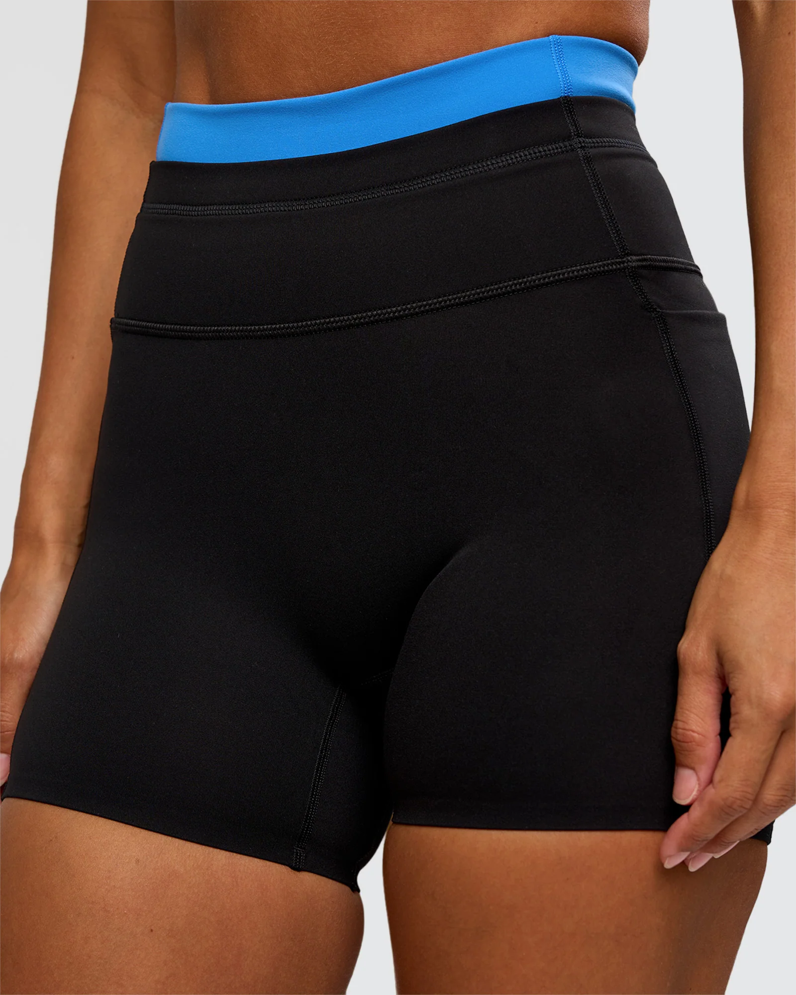 3054-liberate-high-rise-4-short-pockets-black-palace-blue-6.webp Liberate High-Rise 4" Short Pockets - Black-Palace Blue