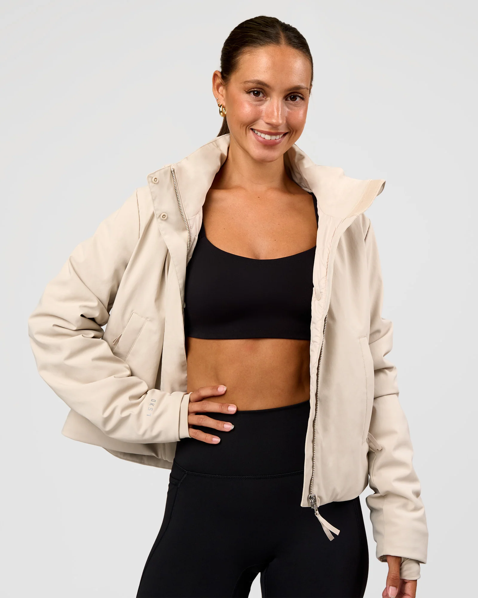 309-auxiliary-2.0-jacket-shale-beige-14.webp Auxiliary 2.0 Jacket - Shale Beige