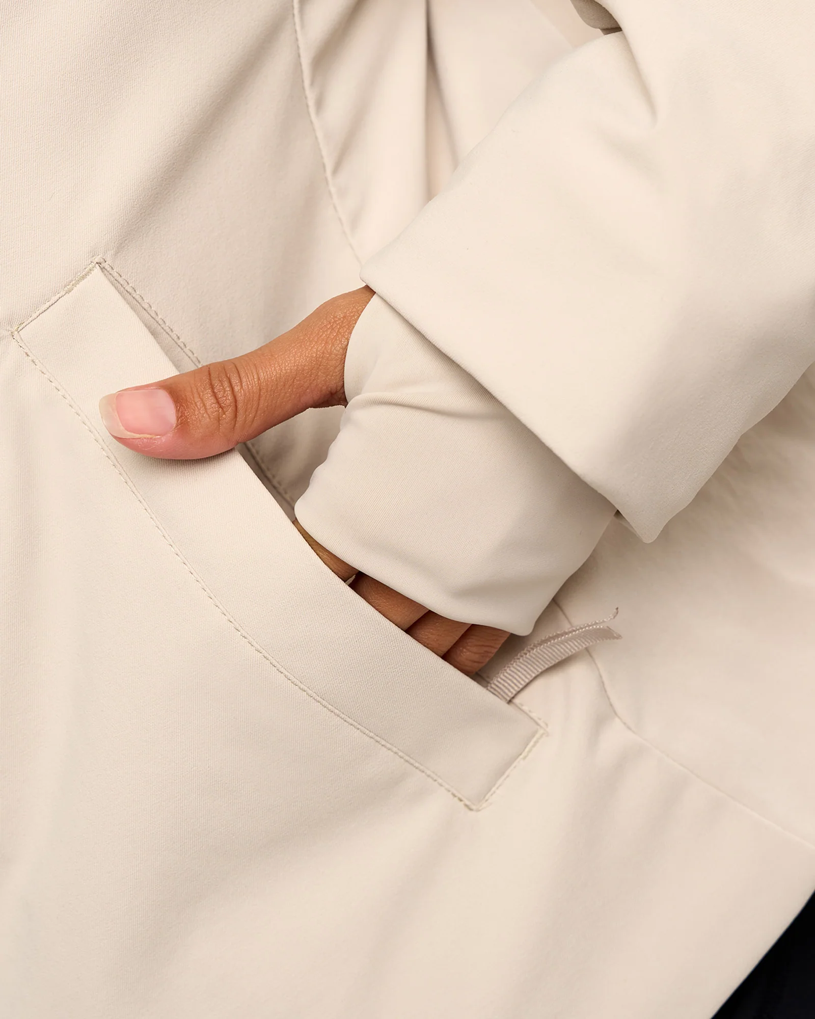 309-auxiliary-2.0-jacket-shale-beige-2.webp Auxiliary 2.0 Jacket - Shale Beige