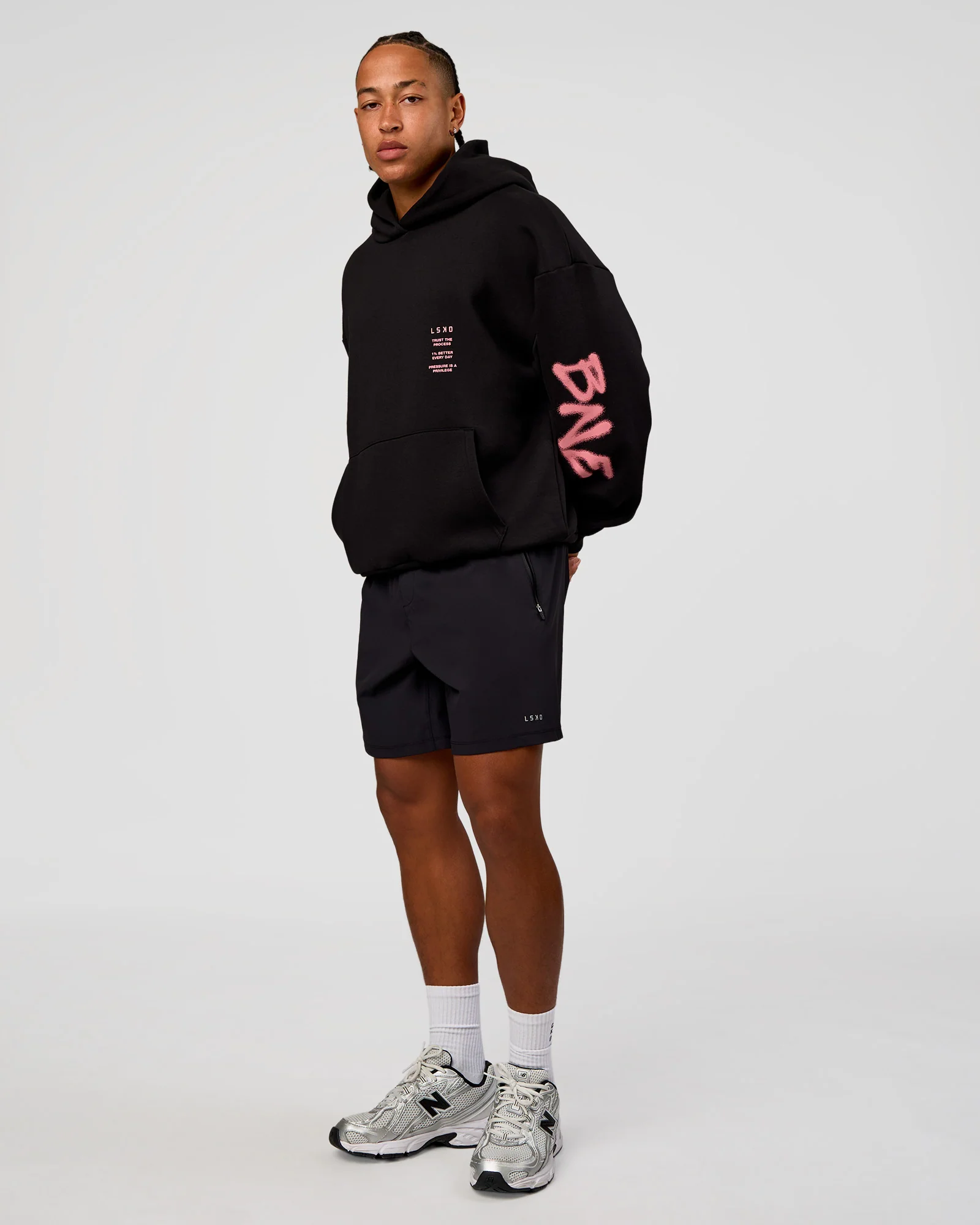 3090-cft-bne-26-unisex-oversized-hoodie-black-candy-pink-5.webp CFT BNE 26 Unisex Oversized Hoodie - Black-Candy Pink