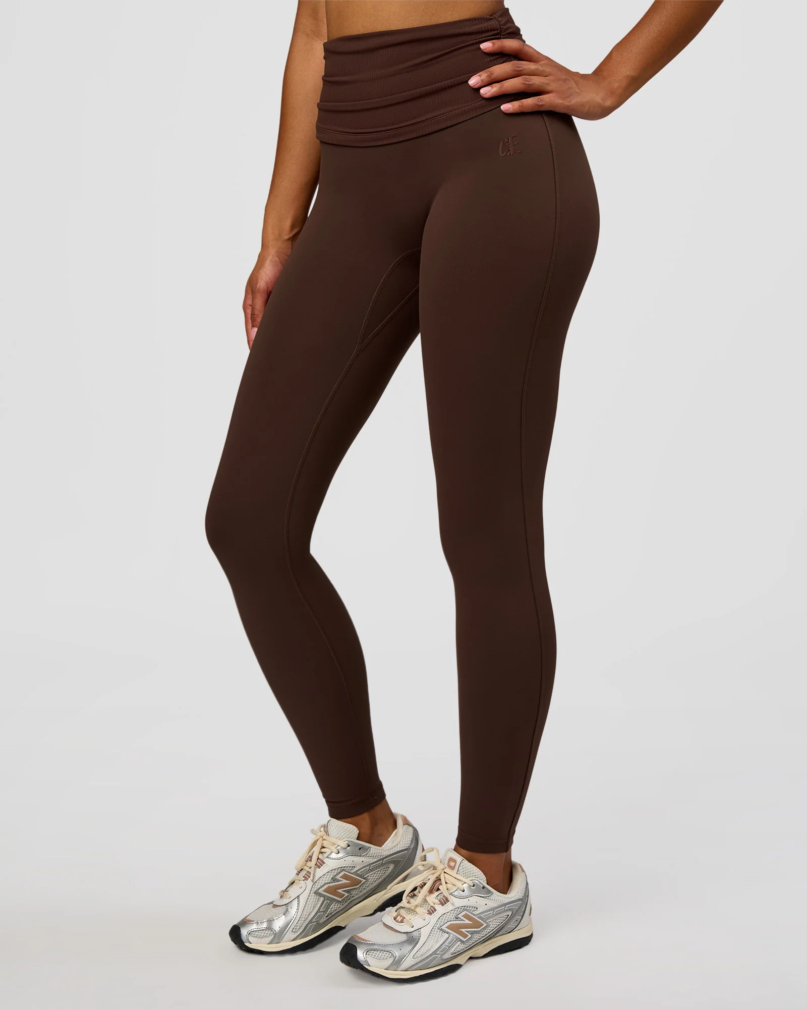 3116-cf-fold-over-high-rise-full-length-legging-hot-chocolate-6.webp CF Fold Over High-Rise Full Length Legging - Hot Chocolate