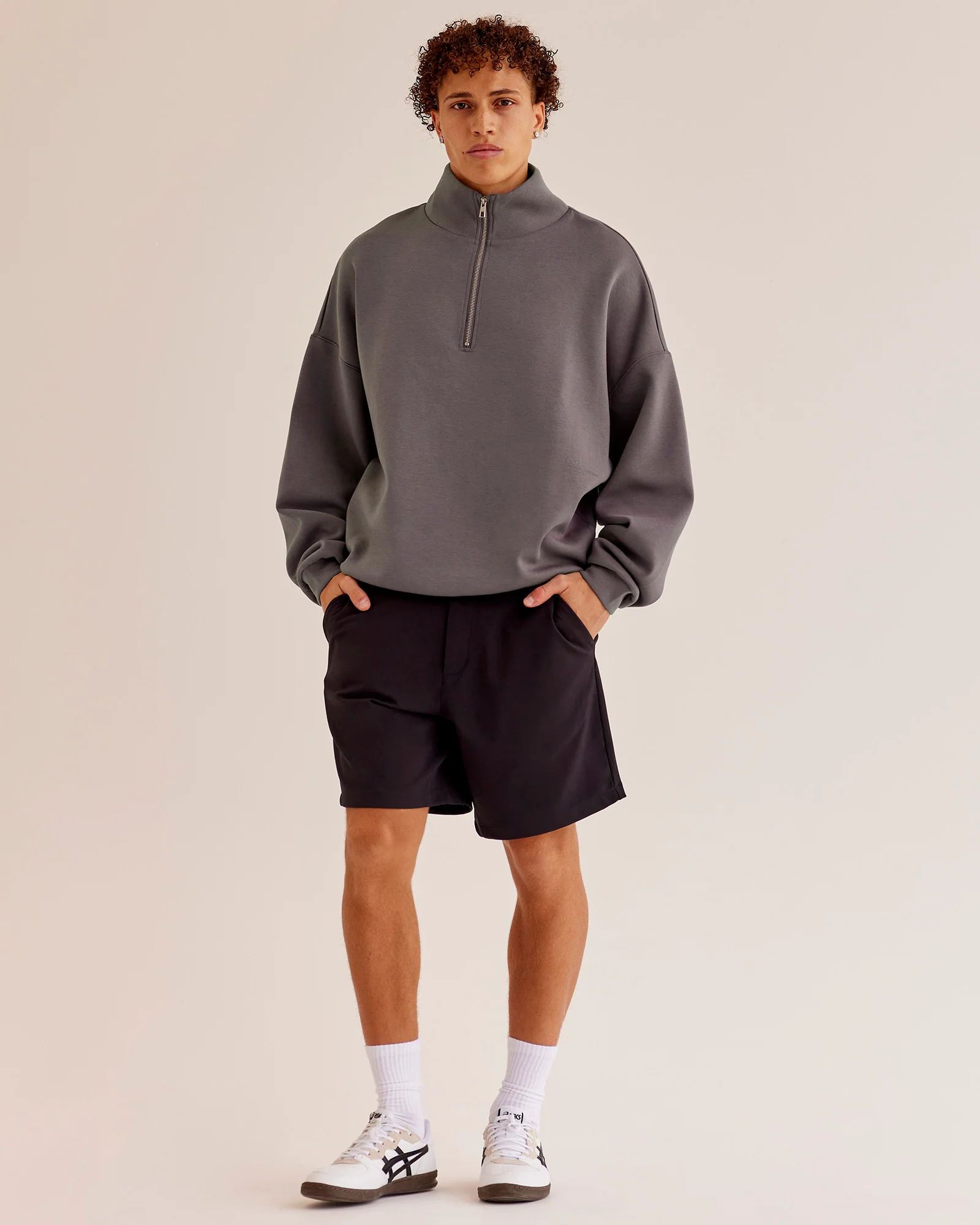 3133-afterdark-zerocrease-quarter-zip-duskstone-2.webp AfterDark ZeroCrease Quarter Zip - Duskstone