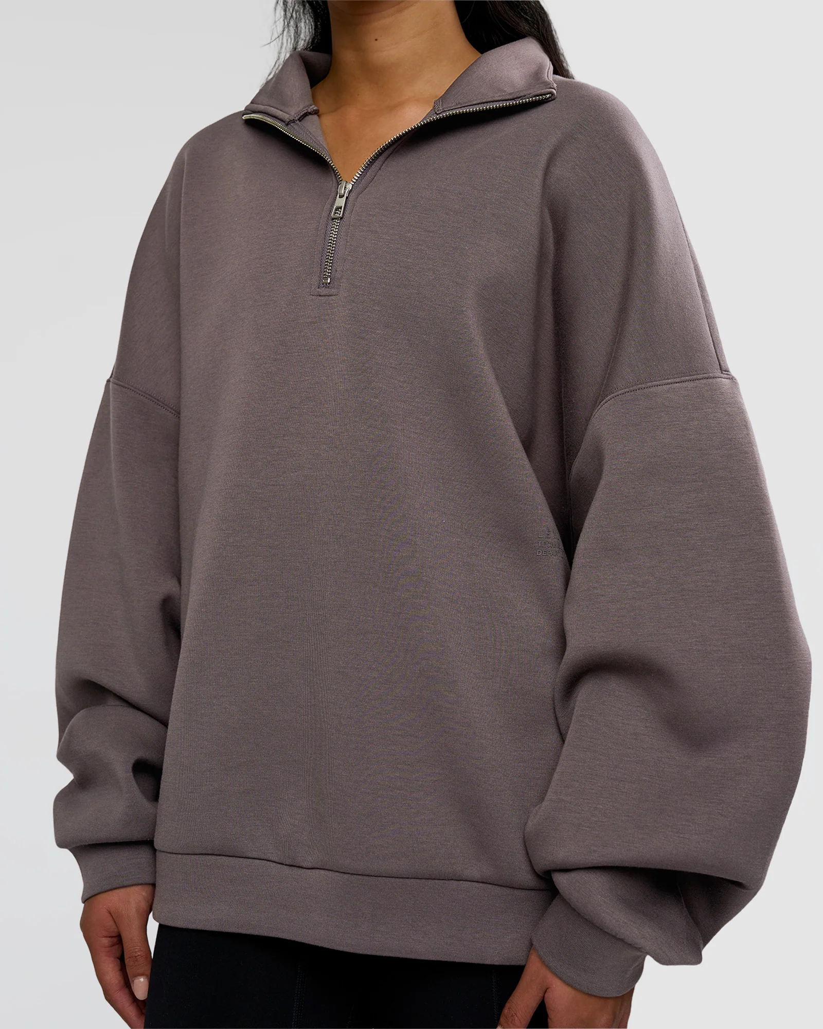 3133-afterdark-zerocrease-quarter-zip-duskstone-9.webp AfterDark ZeroCrease Quarter Zip - Duskstone