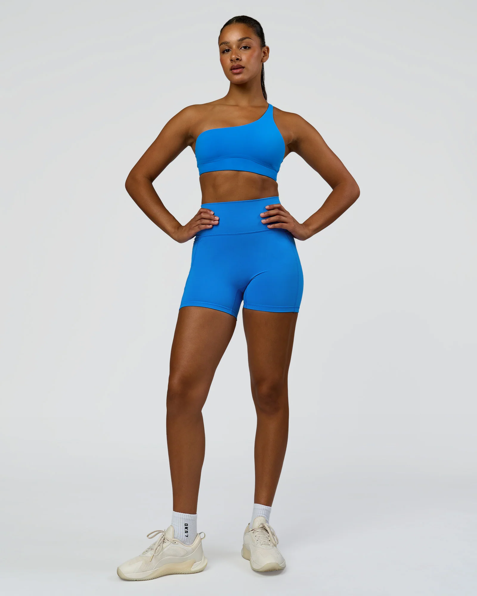 3221-fusion-v-contour-ultra-high-rise-4-short-pockets-palace-blue-4.webp Fusion V-Contour Ultra High-Rise 4" Short Pockets - Palace Blue