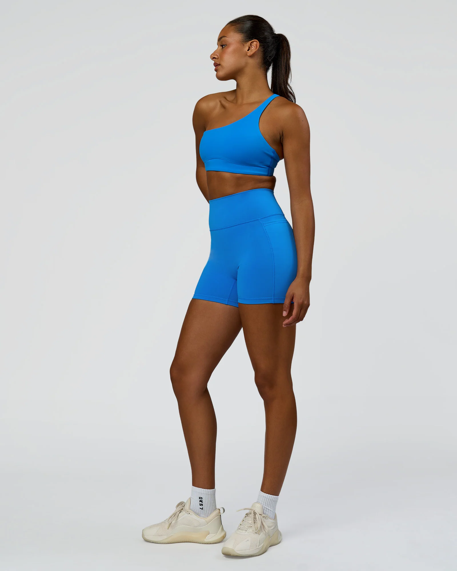 3221-fusion-v-contour-ultra-high-rise-4-short-pockets-palace-blue-7.webp Fusion V-Contour Ultra High-Rise 4" Short Pockets - Palace Blue
